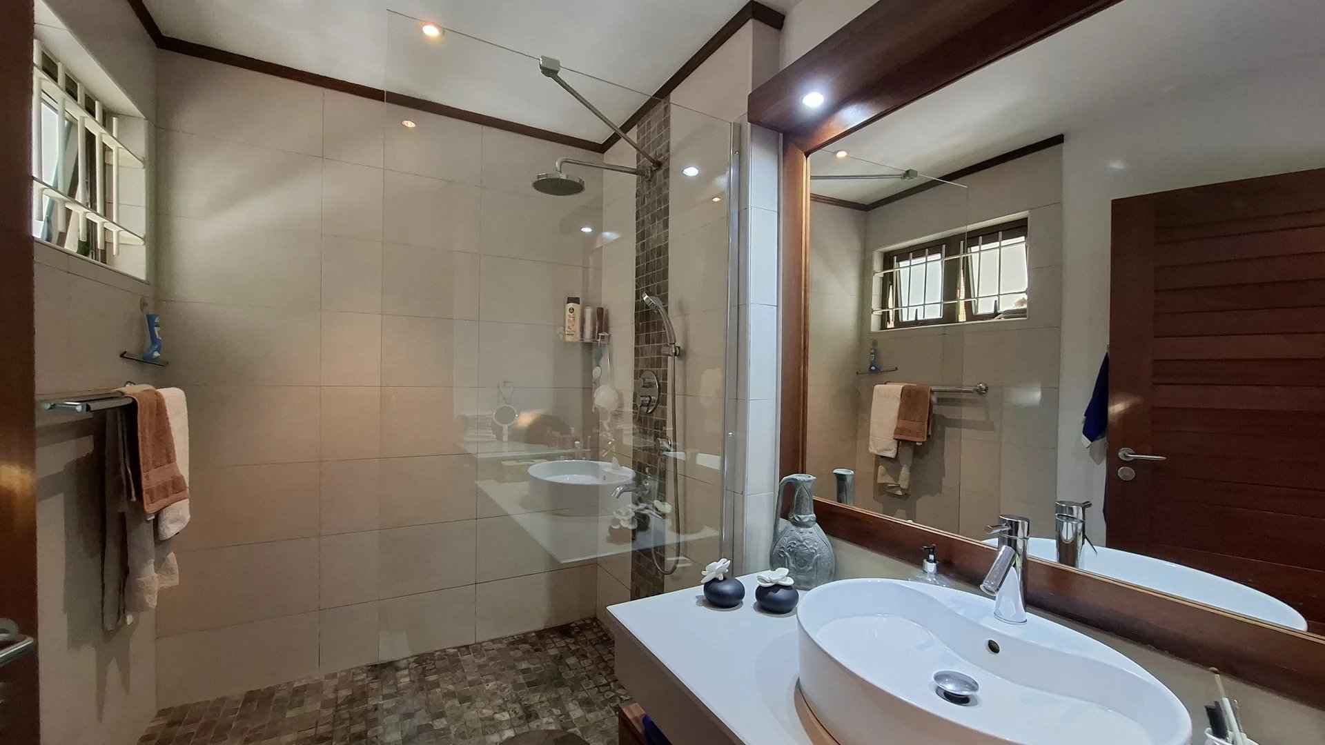 B49c723561a980c58d3379ce77e47a7d d1accf1bc7 1920 original - Attribut alt par défaut.