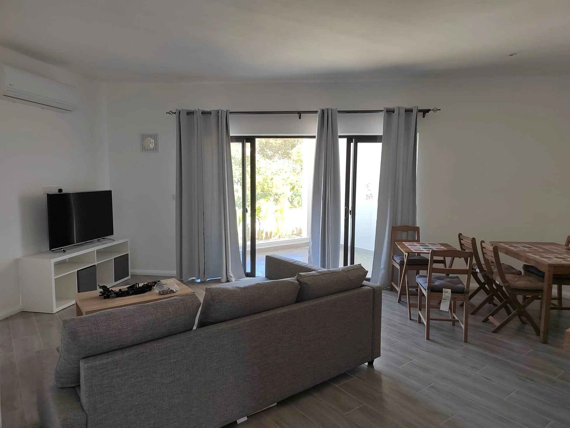 Ffe616573257e8f1ab901df0435fea0d 74413492a0 1952 original - Attribut alt par défaut.