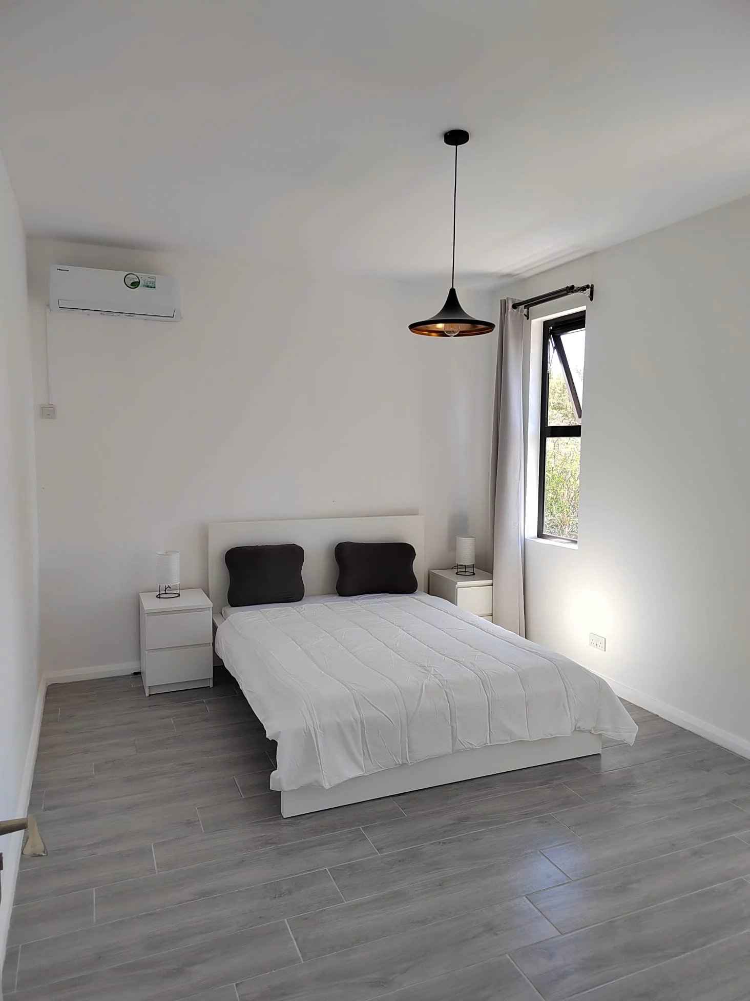 462df70198eb5dd0a0c2a6b37d37850c 386f5b8537 1952 original - Attribut alt par défaut.