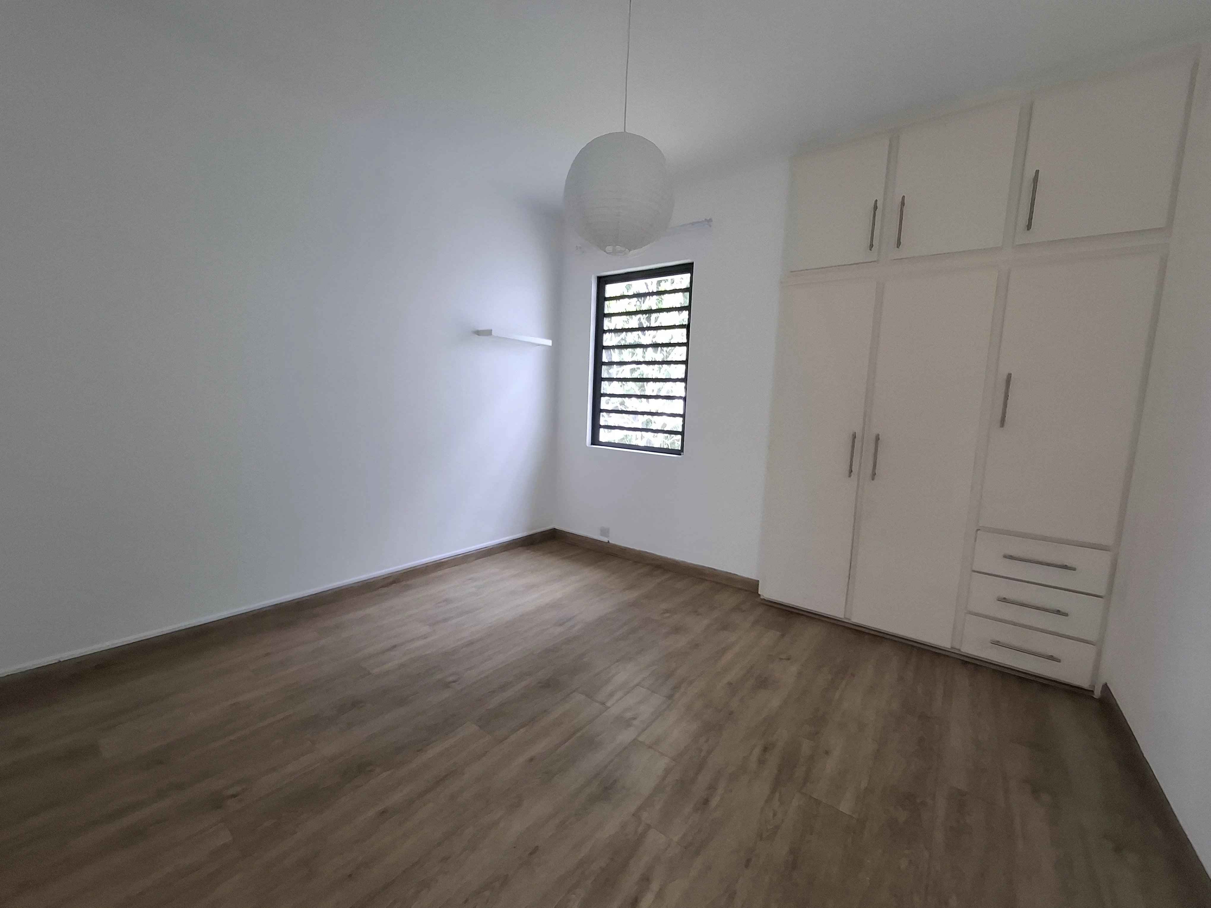 C6b052054da4fa9a63e78727de515893 68c3232d33 4080 original - Attribut alt par défaut.