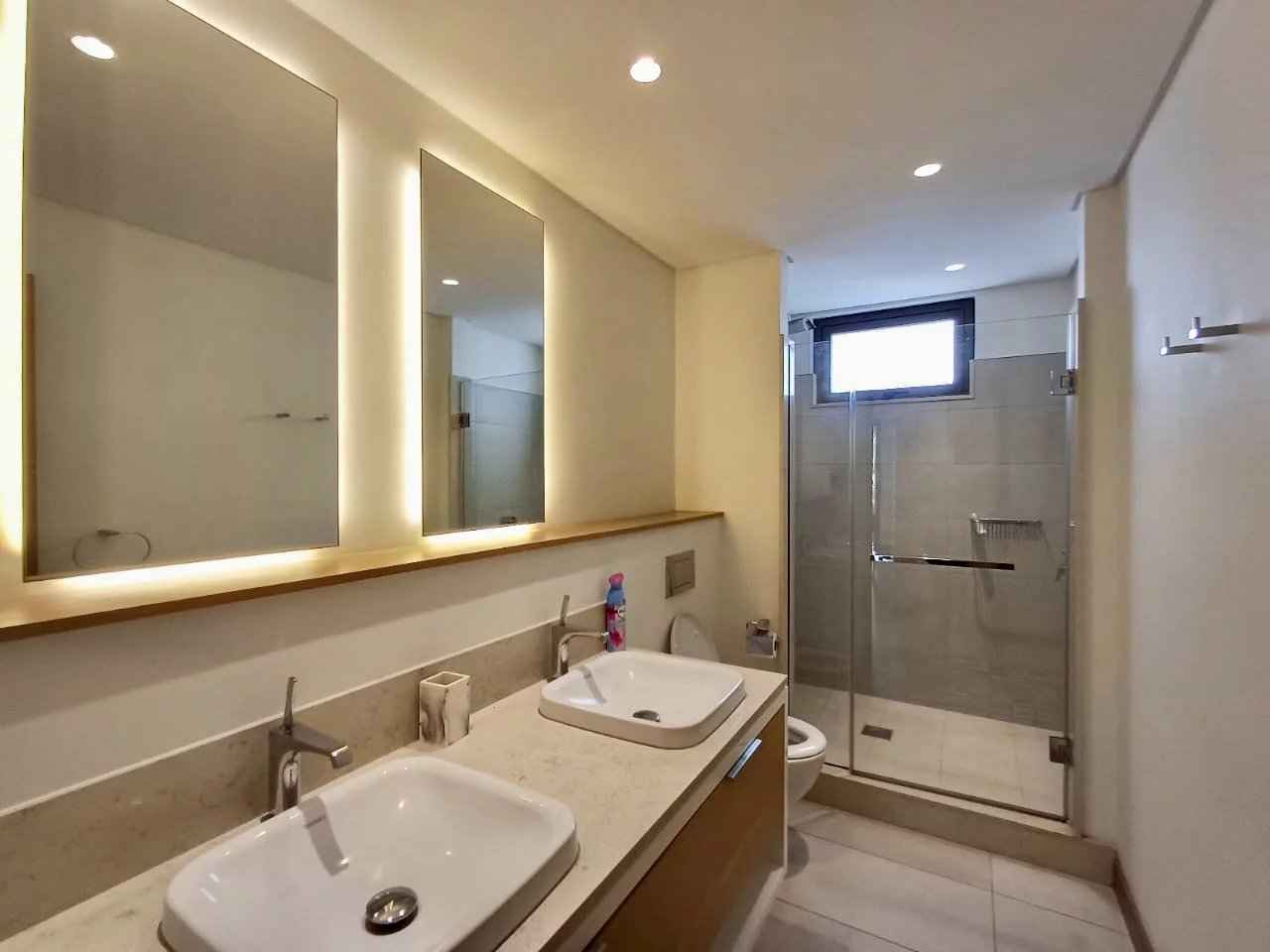 Db83ff1975e5b9d8853d1979a080039d e9bd324f05 1280 original - Attribut alt par défaut.