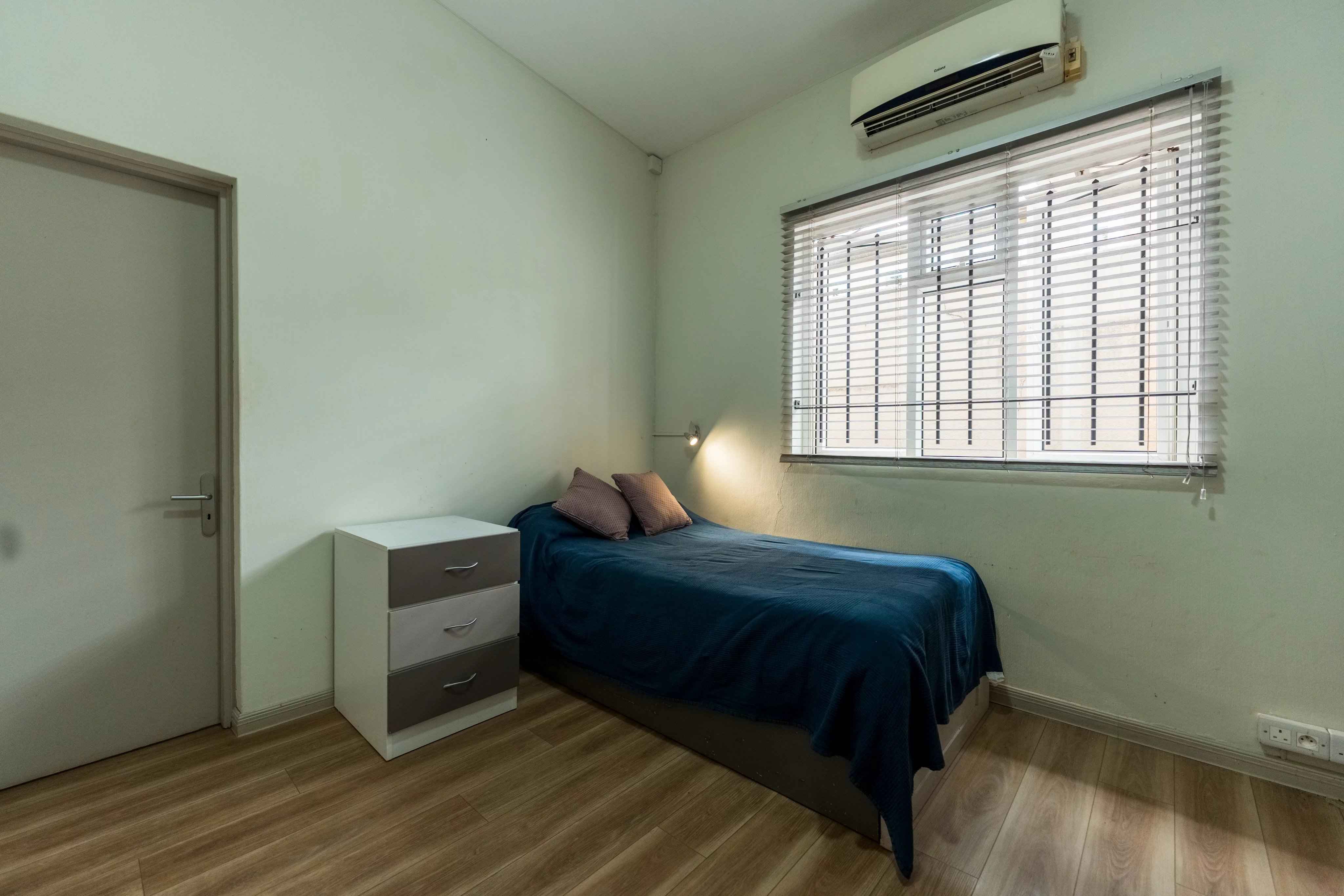 F28d9c7e776e5b4af04763f576b3c75e 8981b7aa3a 4096 original - Translation missing: en.helpers.application.image_tag.default_alt