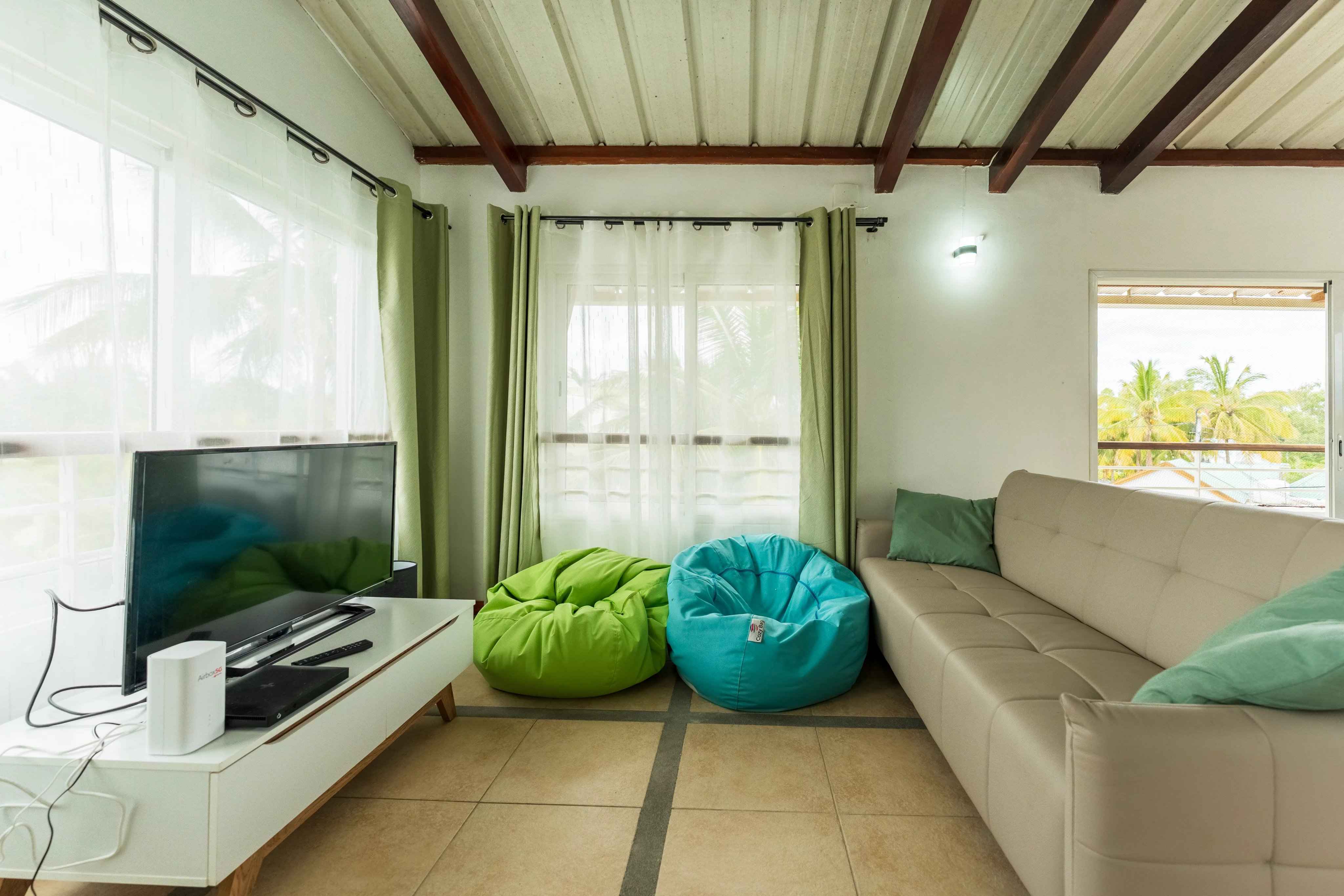 Fb910c0843f6998989b7c62a2935eb58 d7e53a4019 4096 original - Attribut alt par défaut.