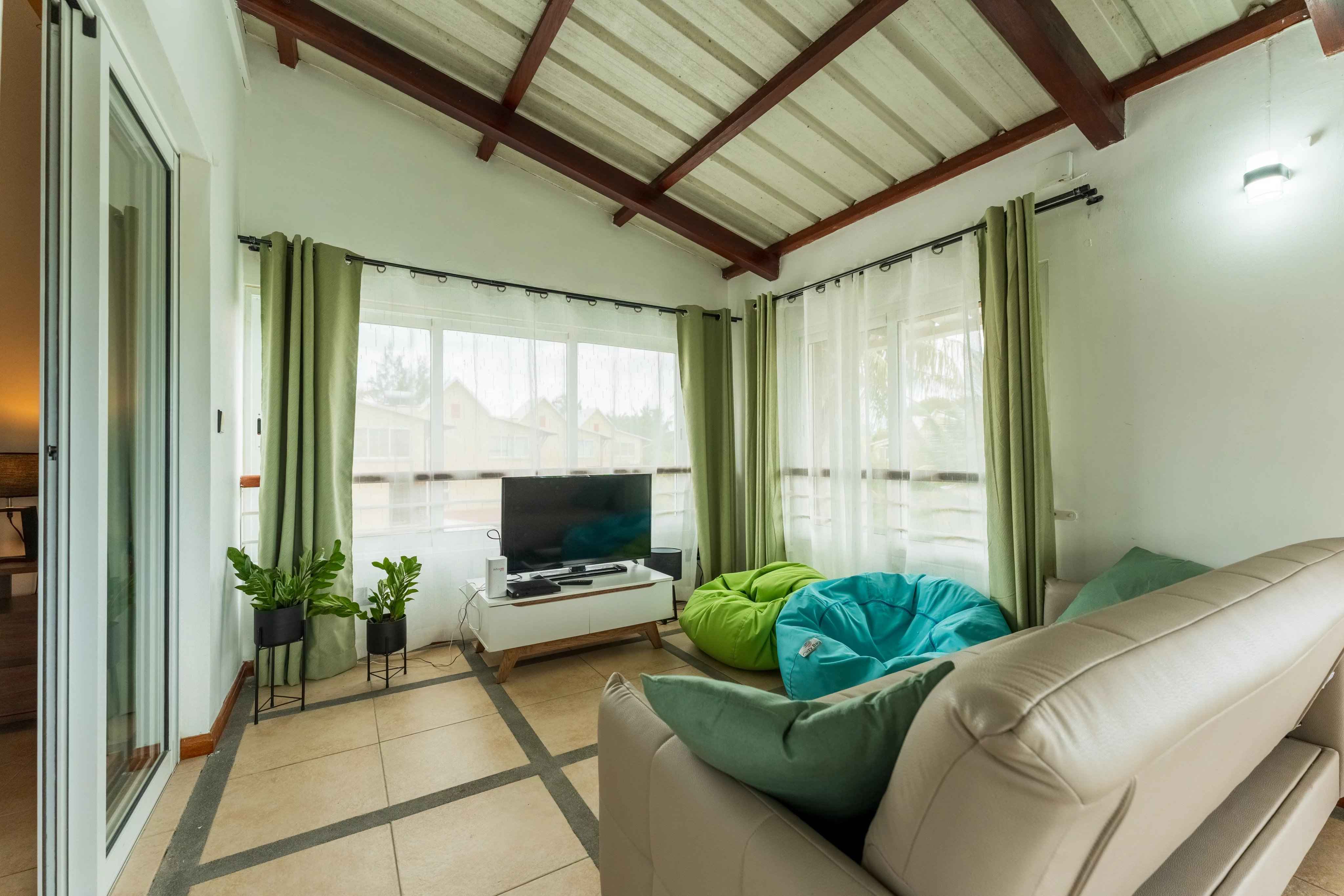 534253bc2ab76a800c8eeac140ba88f8 70cea95f5d 4096 original - Attribut alt par défaut.