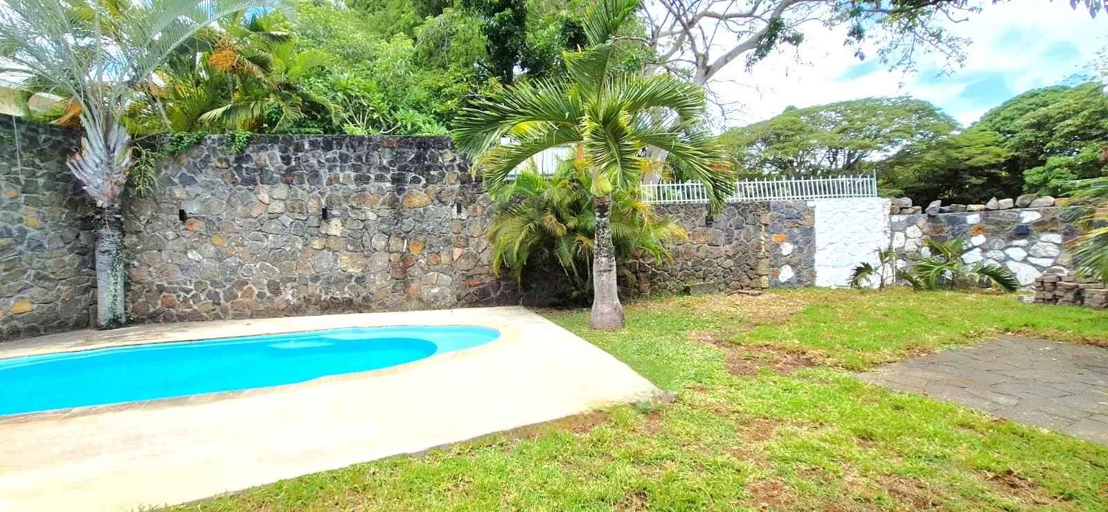 7461e9b294fc42020431e552560a9ea1 e17d3cca09 1600 original - Attribut alt par défaut.