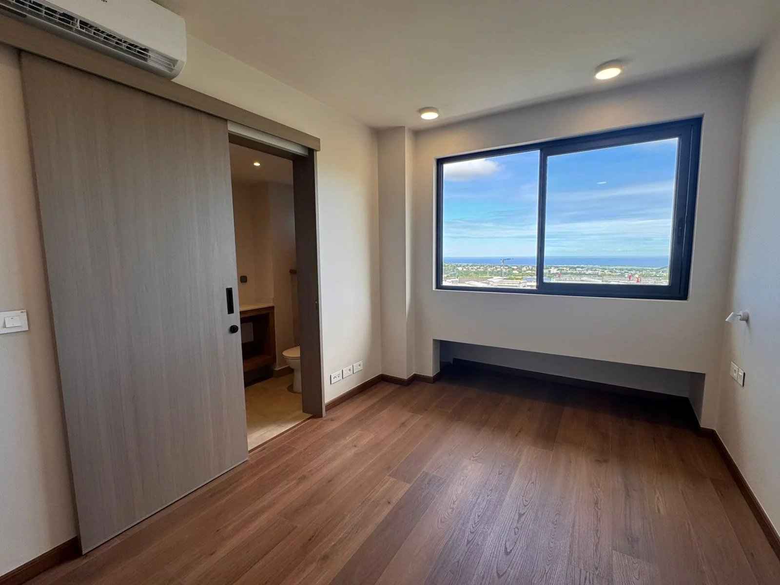 2c9ec274554b0479c593a9dd9a11c725 12f40c1045 1600 original - Translation missing: en.helpers.application.image_tag.default_alt