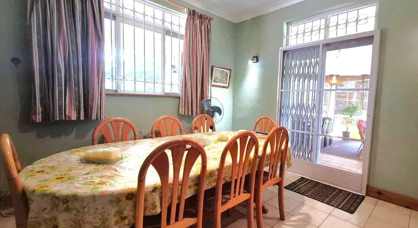 Ee82649844f4b555b6a3e6960be066f0 e49f40c45a 1355 original - Attribut alt par défaut.