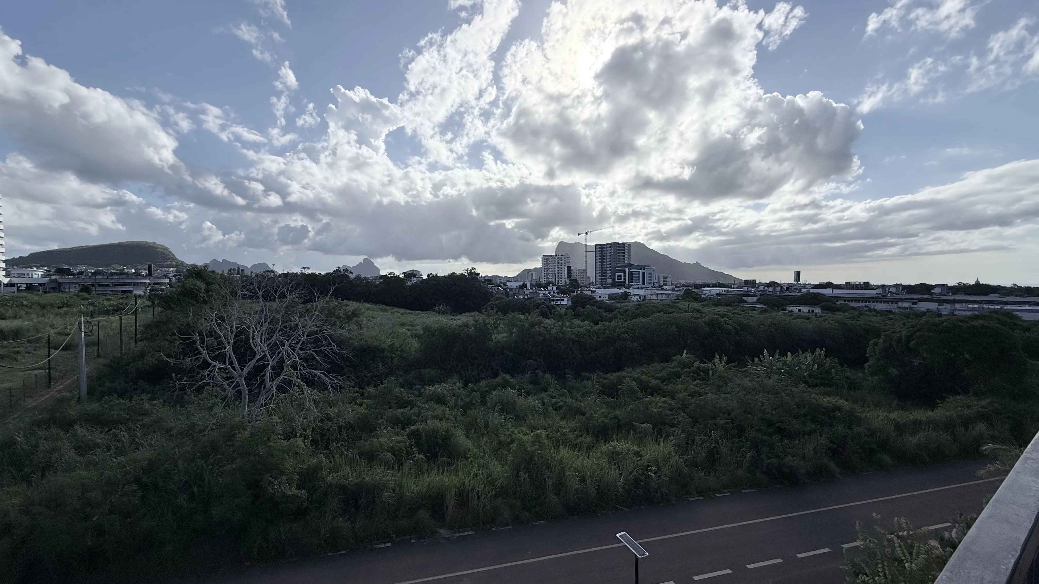 A0897cb7d859e00103f0e8eb7e725e7f 52383ae702 4032 original - Attribut alt par défaut.