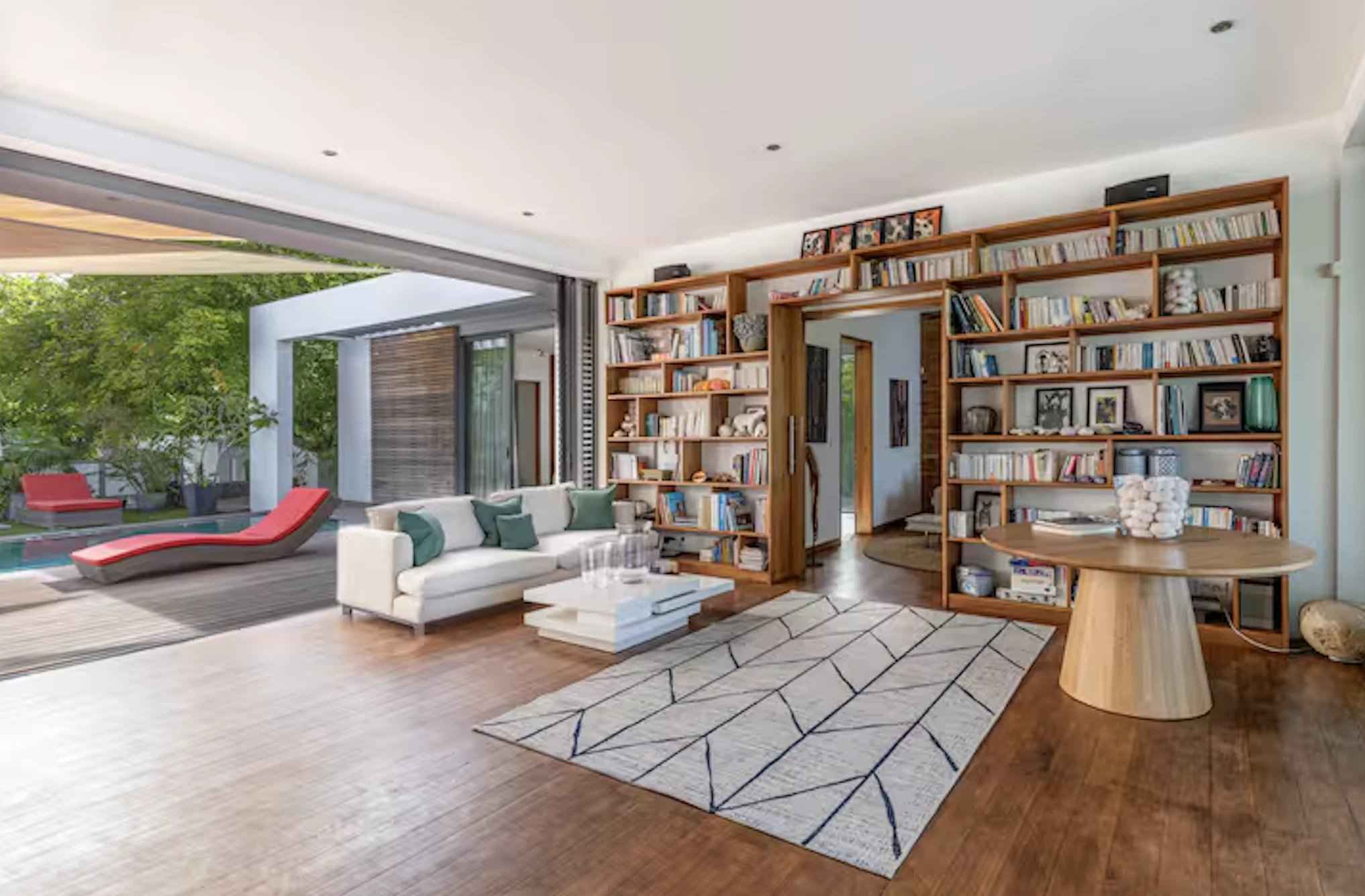 174b47cf004dbc2ee3df0068cd397524 5d3324cc7f 2034 original - Translation missing: en.helpers.application.image_tag.default_alt