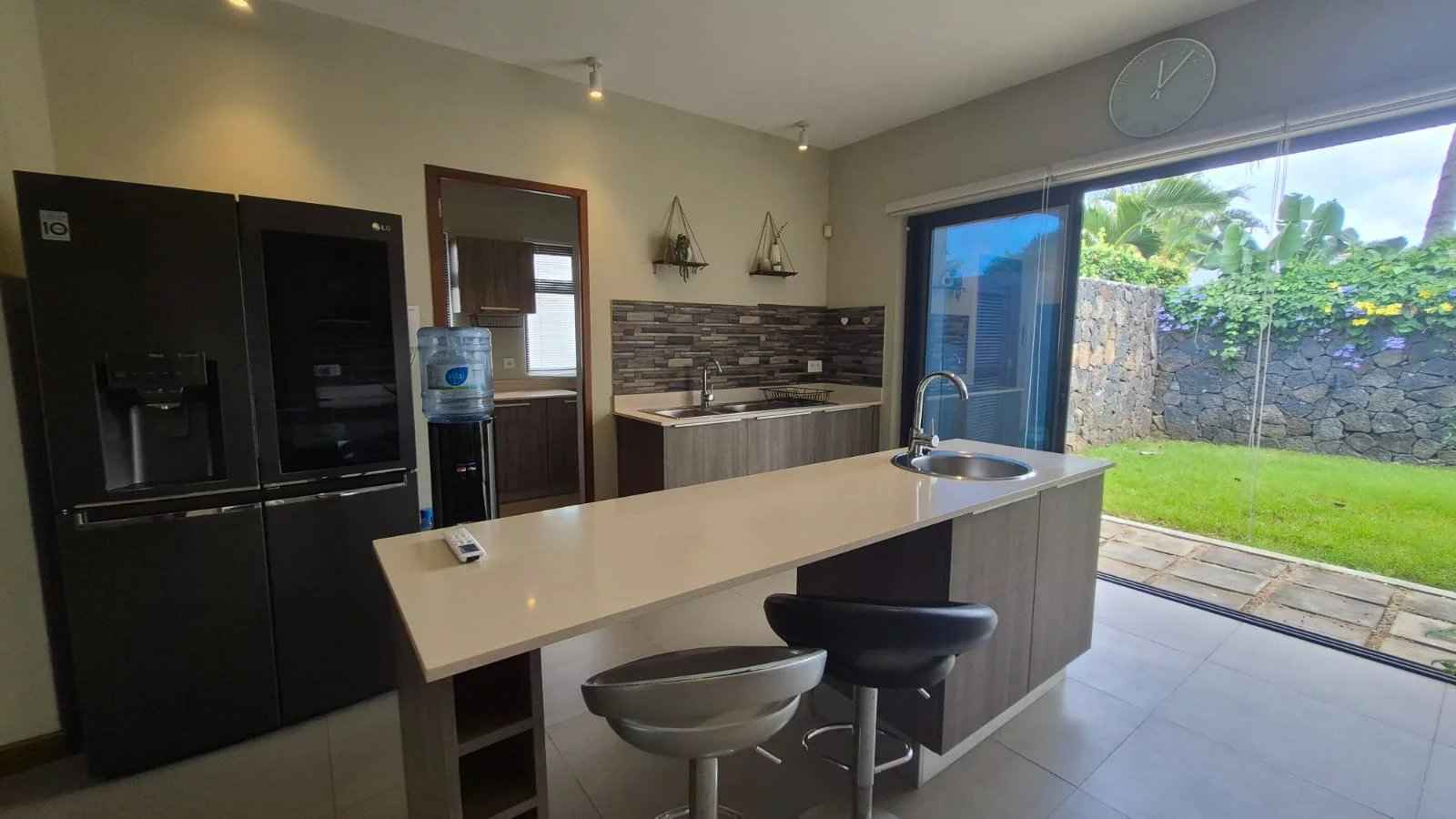 84f93434dd305f2be3d77f9d0e7375a1 b005edf210 1600 original - Translation missing: en.helpers.application.image_tag.default_alt