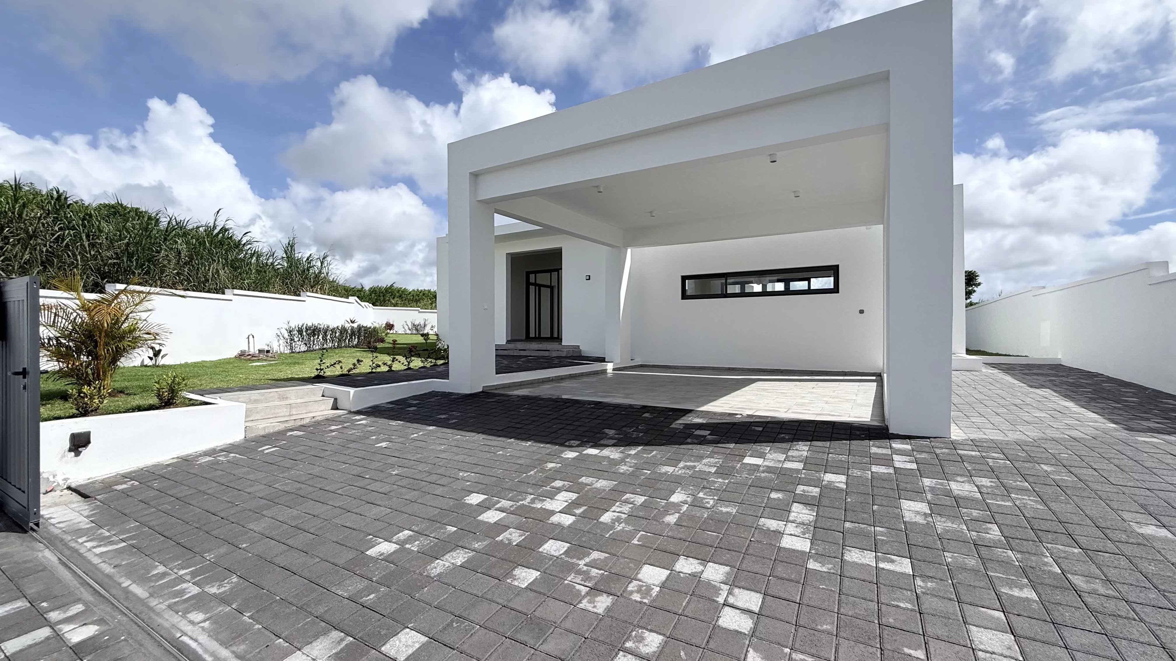 37cbb84491afbb08f33957a92bcc83ff 094931a89b 4032 original - Attribut alt par défaut.