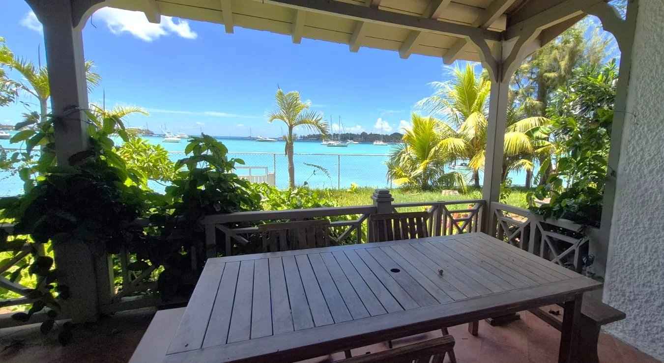 D736a15b385a6c77f4697b71b017794a 9a46f88490 1351 original - Attribut alt par défaut.