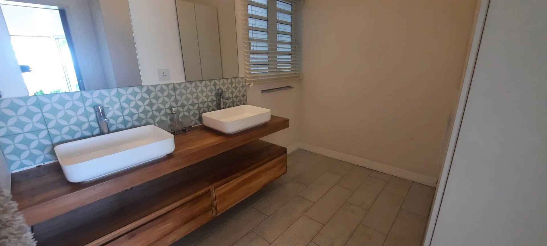 0e7d6f9a75e24de820254d316b8a295d e115a81148 1920 original - Translation missing: en.helpers.application.image_tag.default_alt