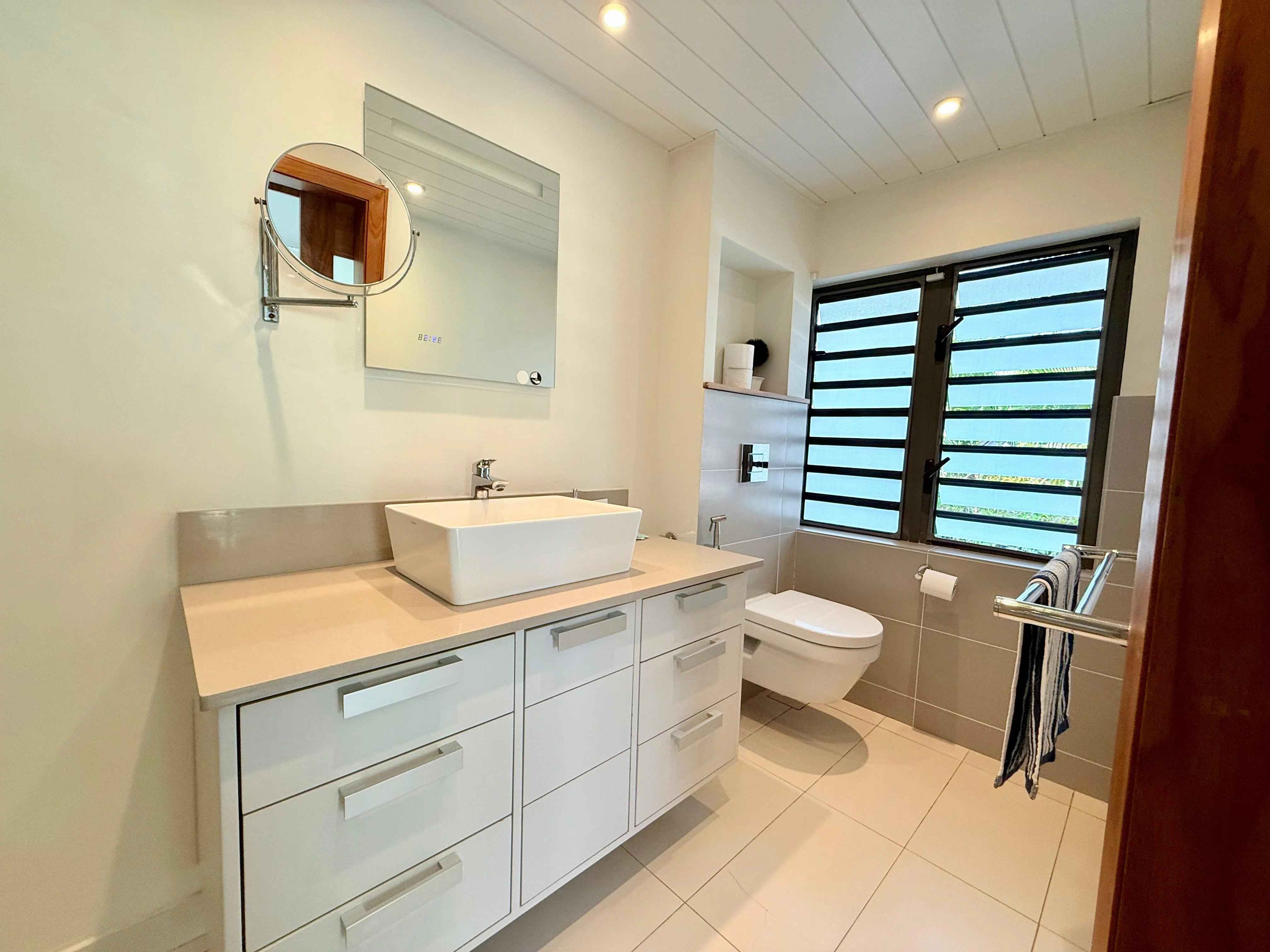 Cd109f3a48bcbf7880c11756373065e4 f711b10d2a 4032 original - Attribut alt par défaut.