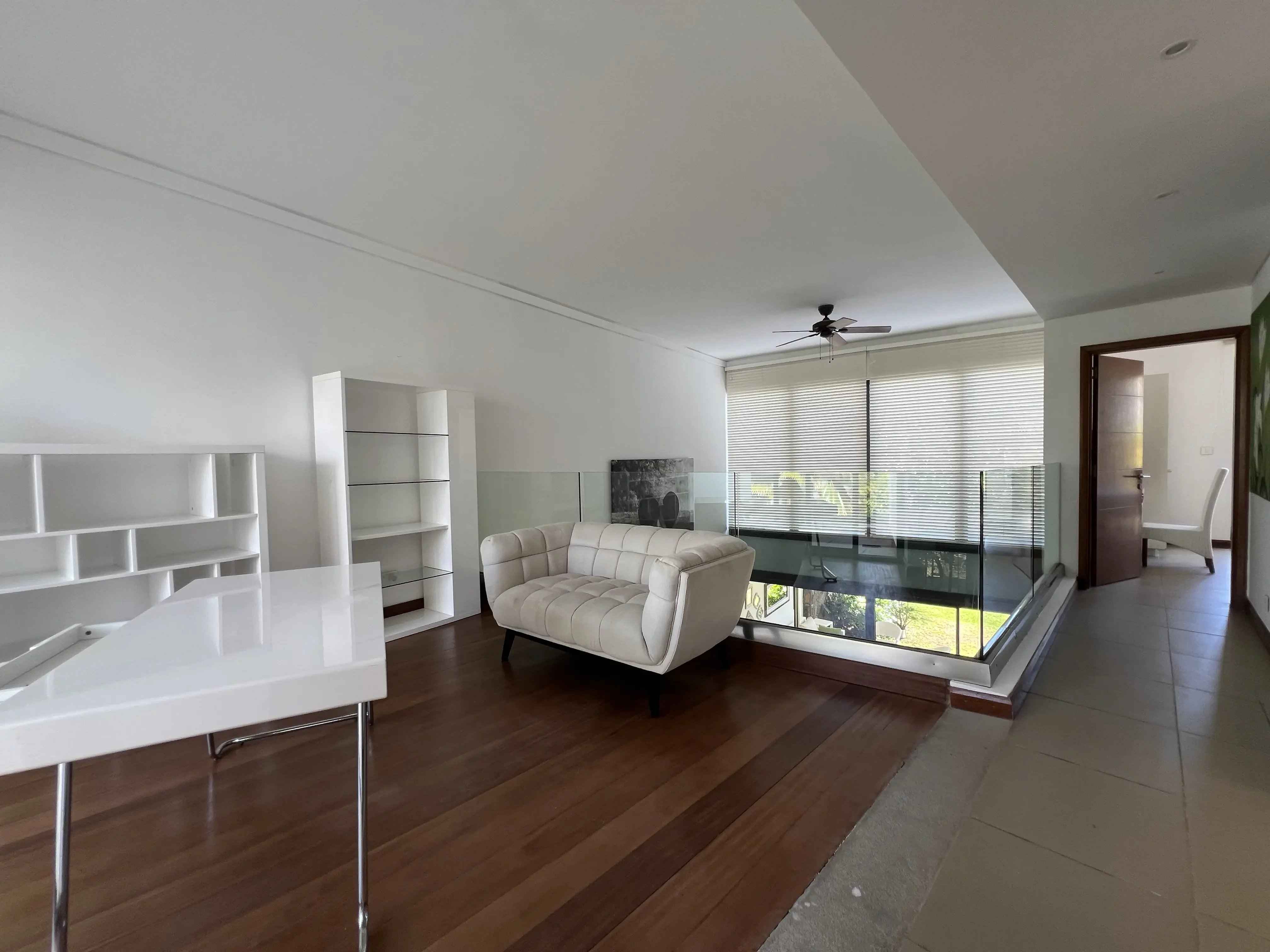 13f960bf0f304153b7875e12342846ee 6daa22be45 4032 original - Translation missing: en.helpers.application.image_tag.default_alt