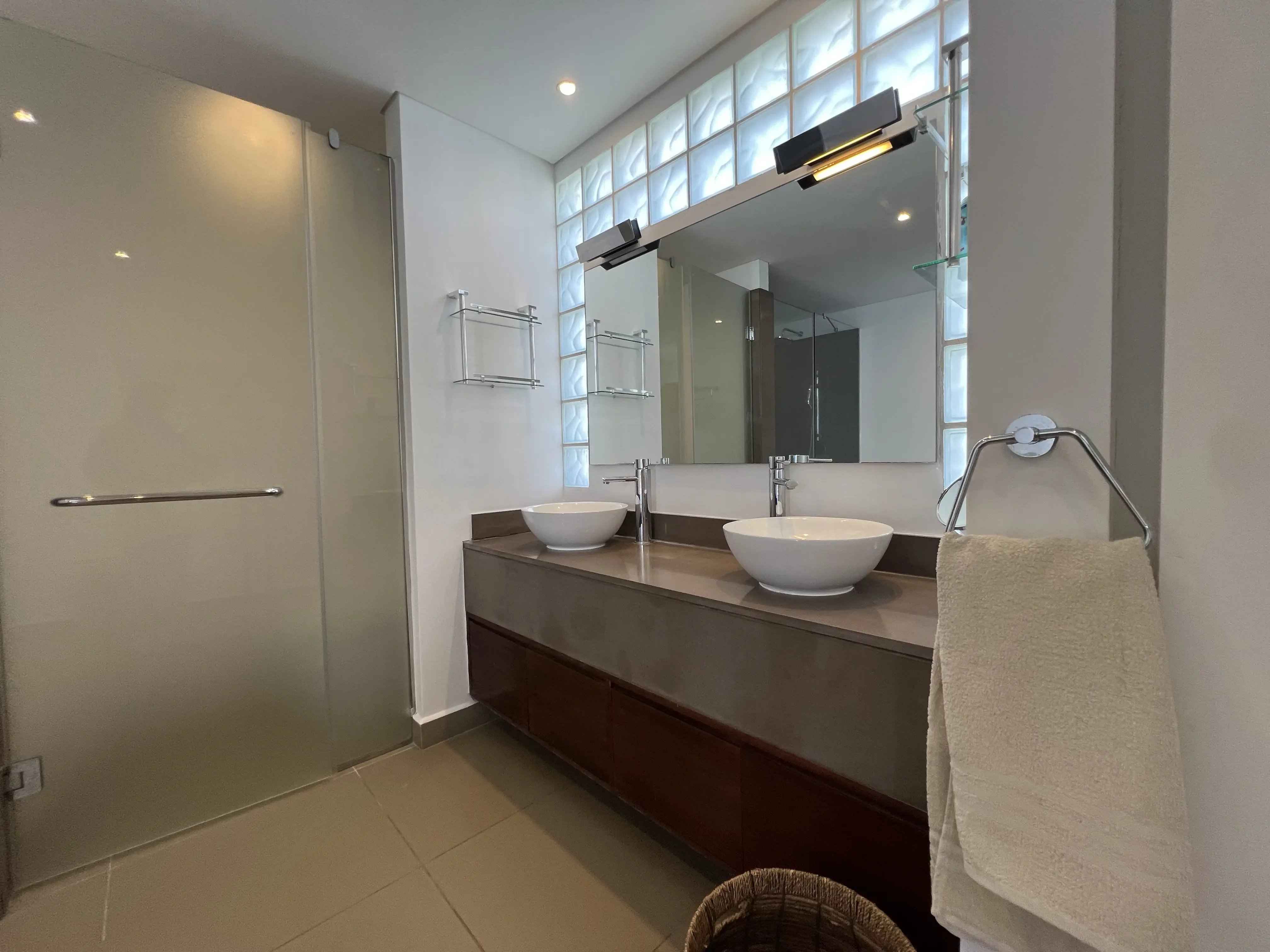 B15b80dcef2727fc1703dbce957223b5 ccf957976a 4032 original - Translation missing: en.helpers.application.image_tag.default_alt