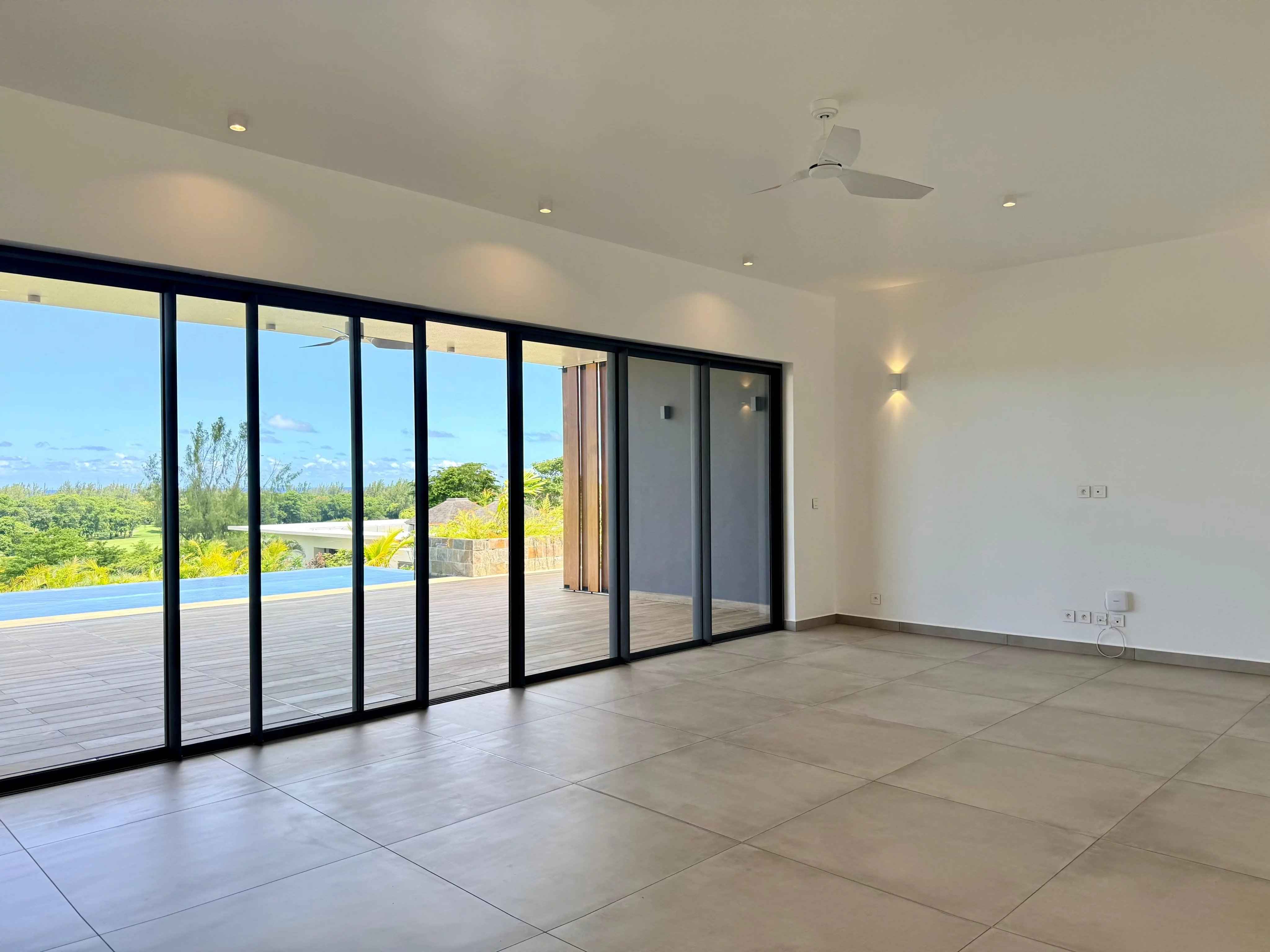 7e59b8ff1cbb211ef12de1509be9e289 82cb433551 4096 original - Attribut alt par défaut.