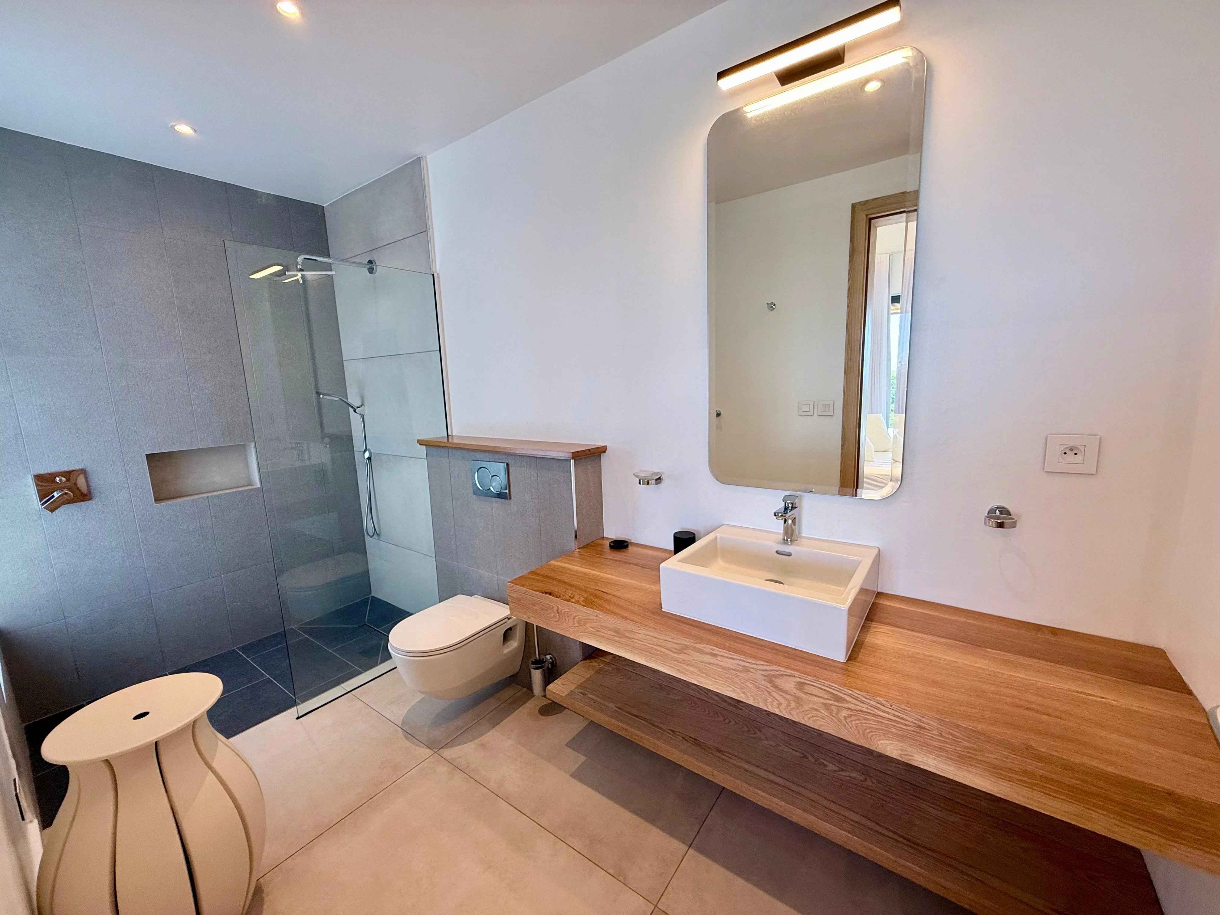 Cdb65df2721b819a7f3a52562b5be8f8 90e55433cf 4032 original - Attribut alt par défaut.