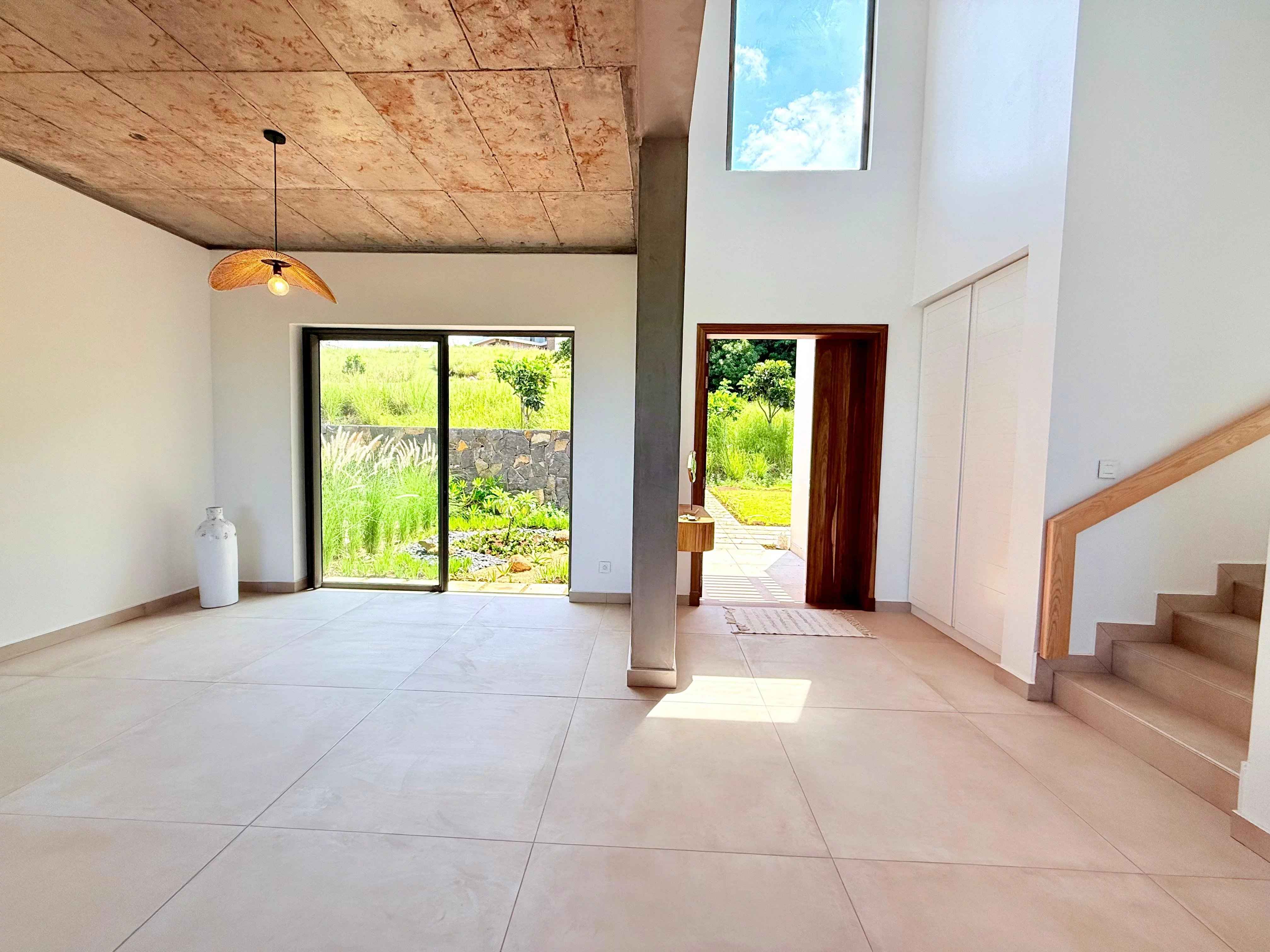 25eb46e3fd10905ca92607c04125fd94 406e0df8dc 4032 original - Attribut alt par défaut.