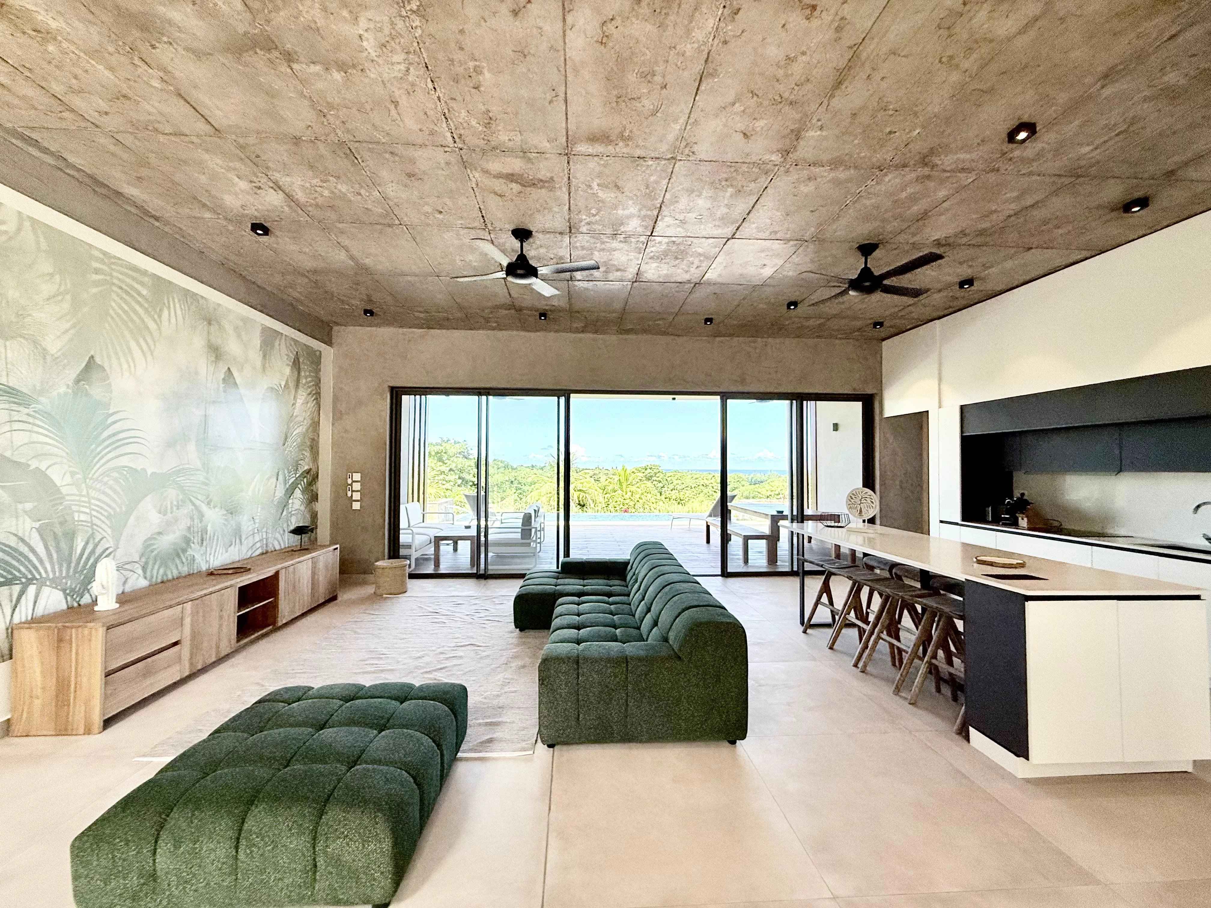 Bb1df54690f79a513f5a5bd6808f00d2 0267c59690 4032 original - Attribut alt par défaut.