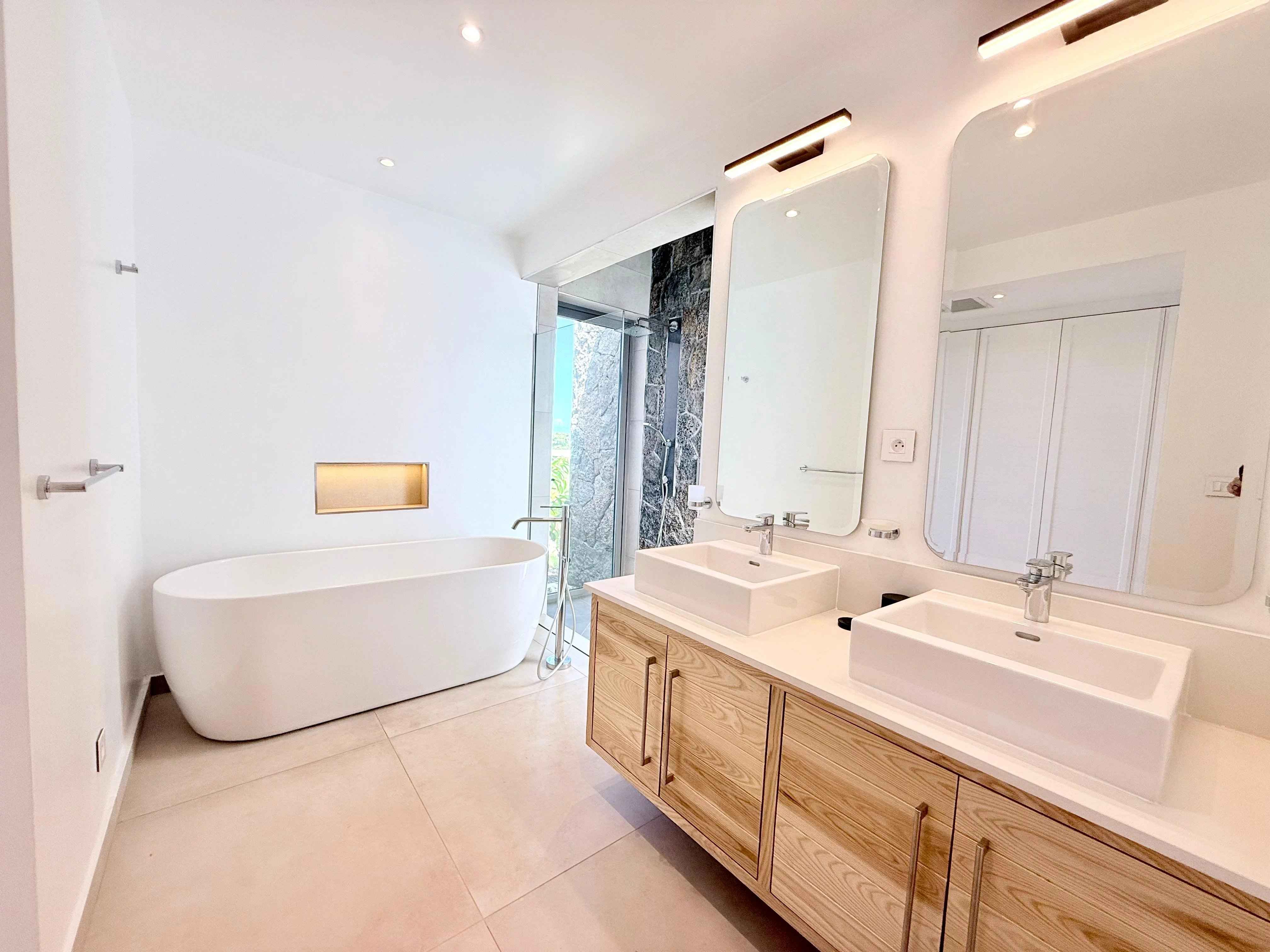 C86aaab36a6fdd3cdf16826807c4fe77 a35d5a362f 4032 original - Attribut alt par défaut.