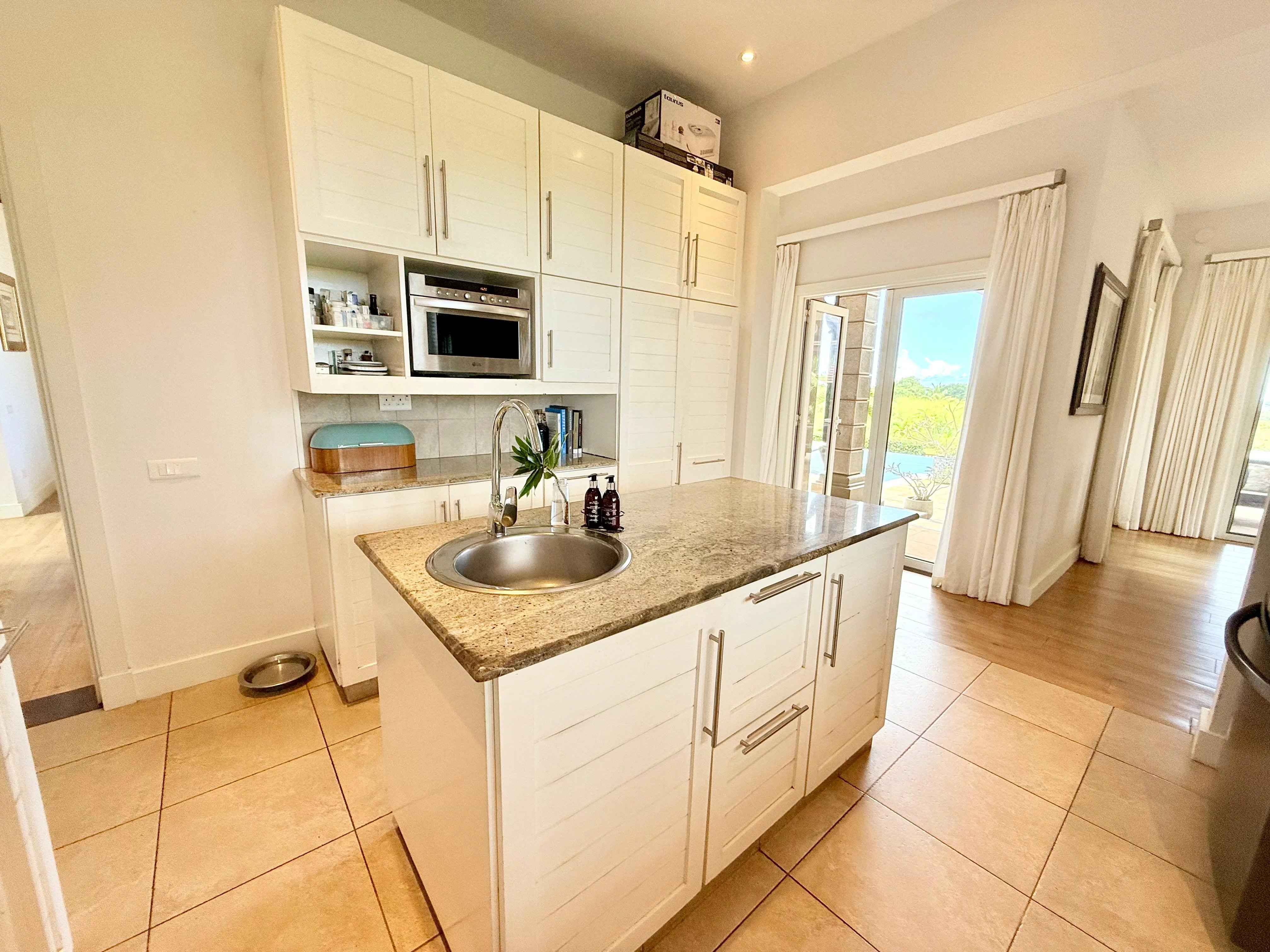 496abe8b72ac896e363577f949ed3c2b 1901b5d864 4032 original - Attribut alt par défaut.