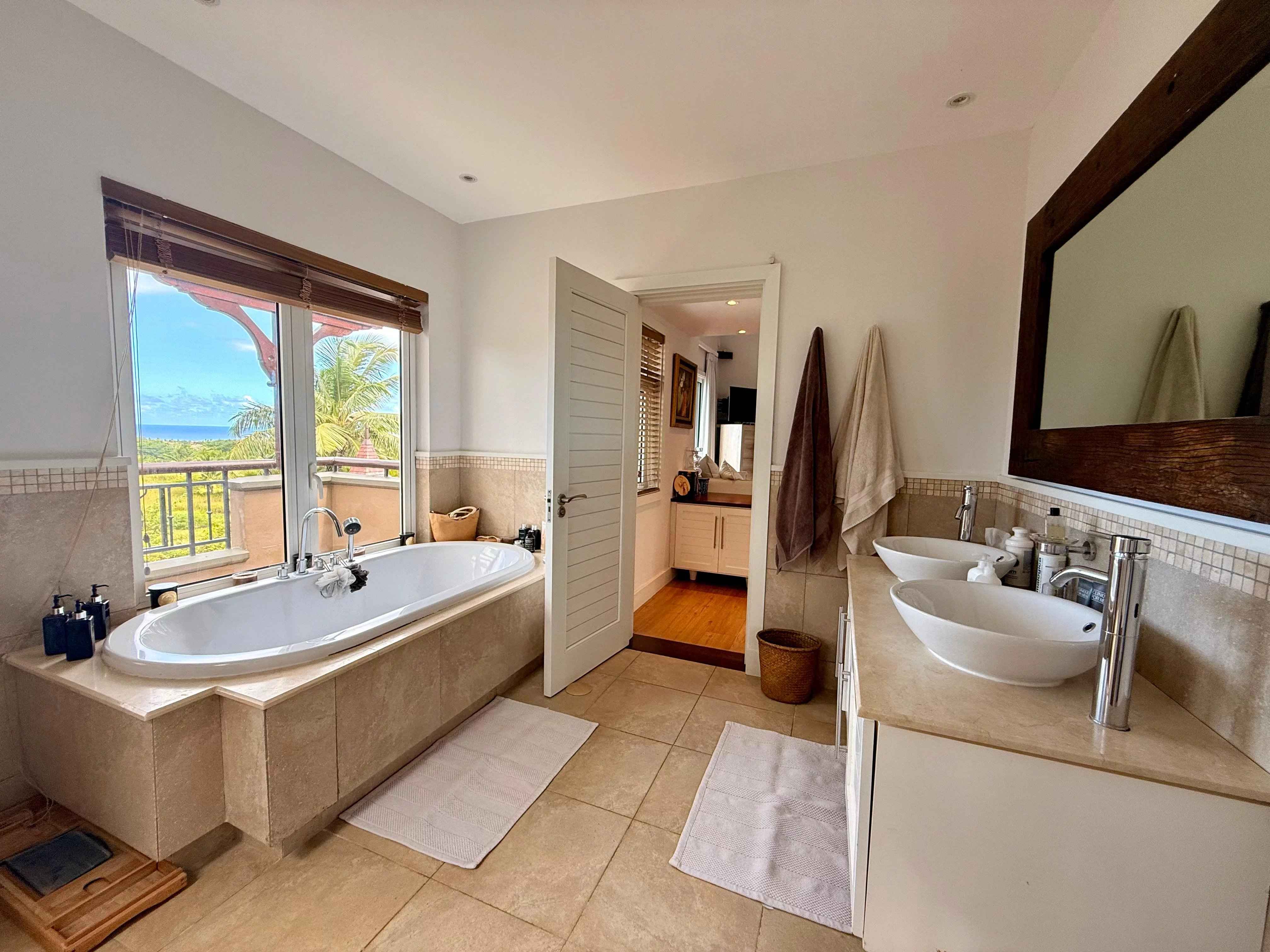 0b2f958a15df81d09a97b42c098ee862 325eb84d32 4032 original - Attribut alt par défaut.