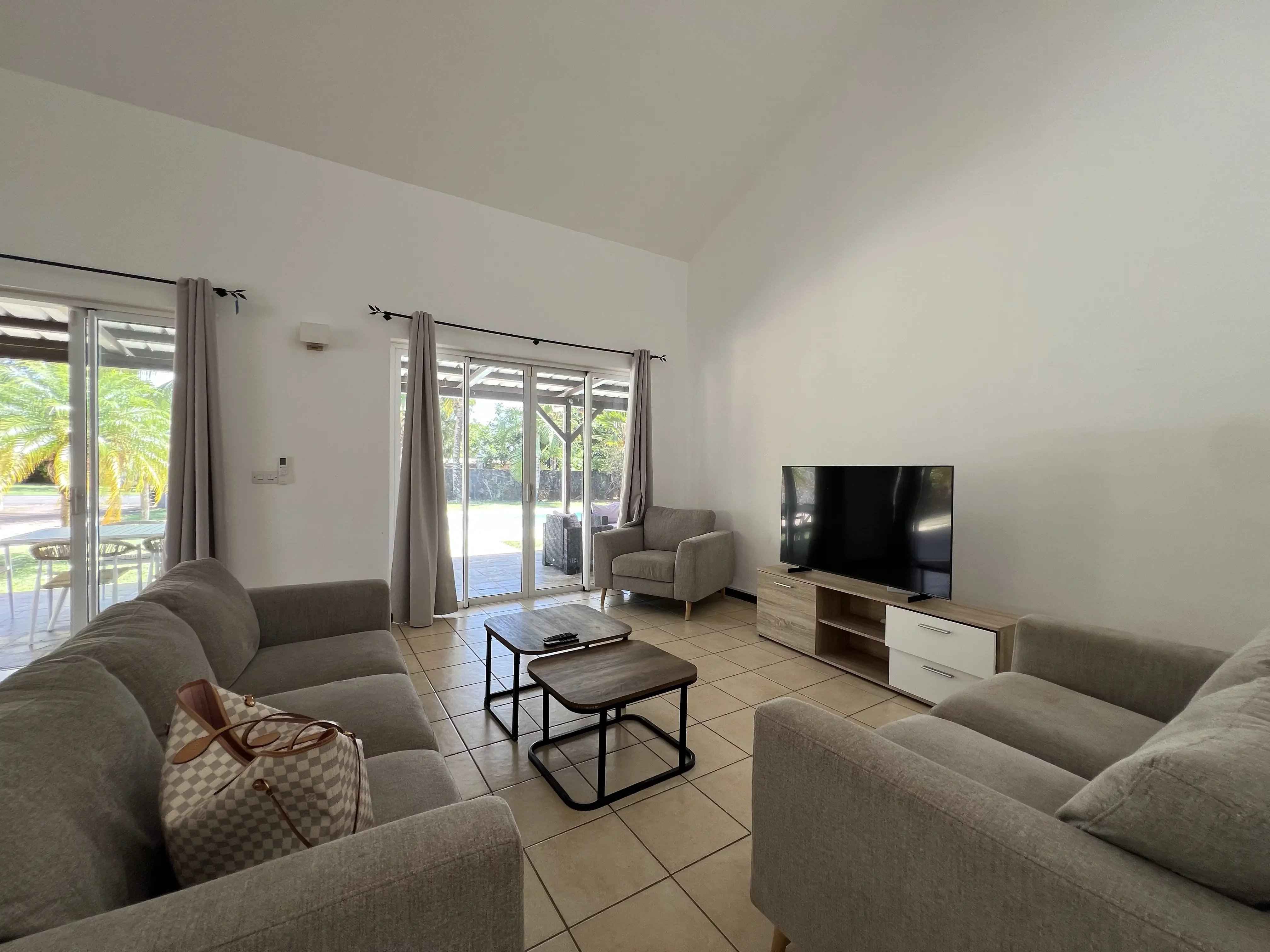 8f5f1d6243cb1cda6277d9c6a2e234d0 81117544d0 4032 original - Attribut alt par défaut.