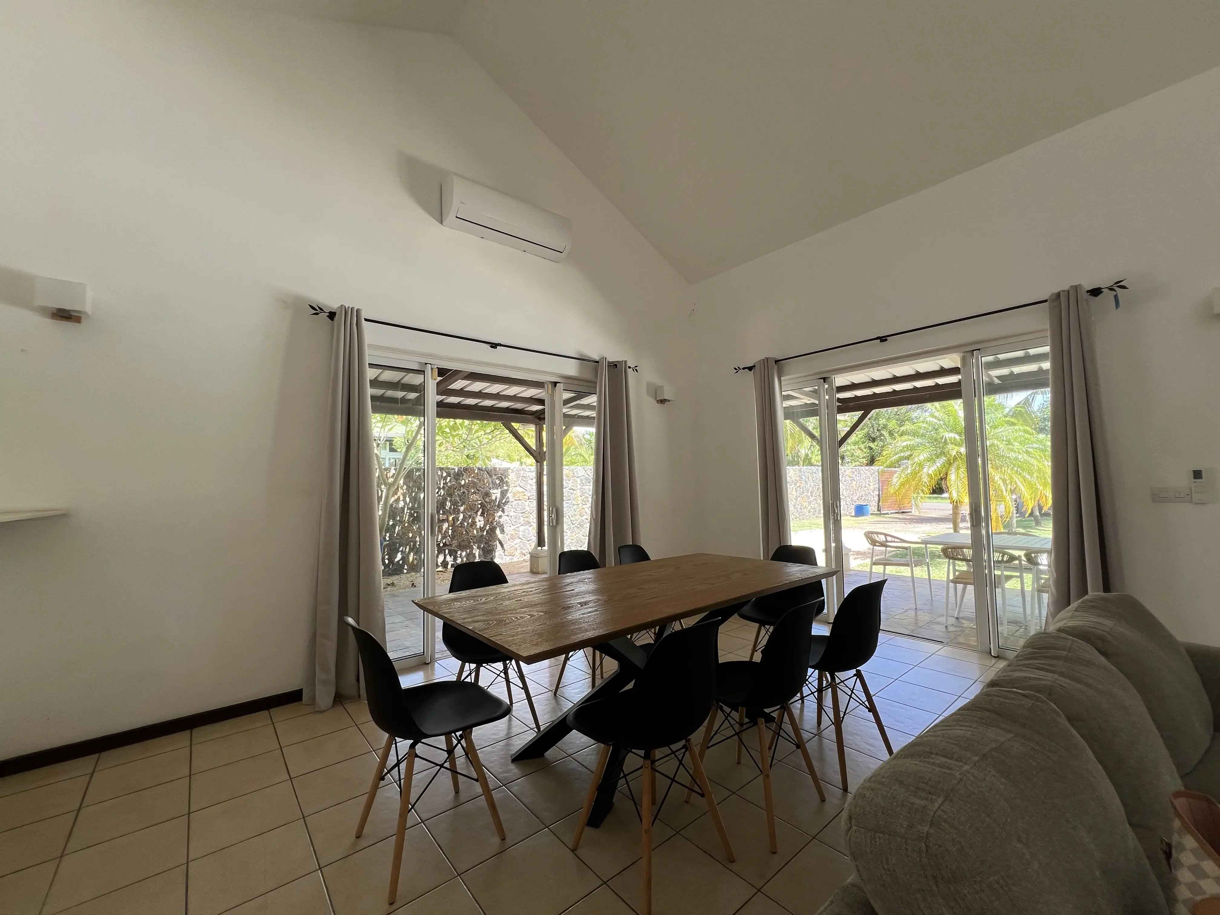 8f8c0efd2ff45ec58549f9cbb9ff7b8b 92f104b582 4032 original - Attribut alt par défaut.