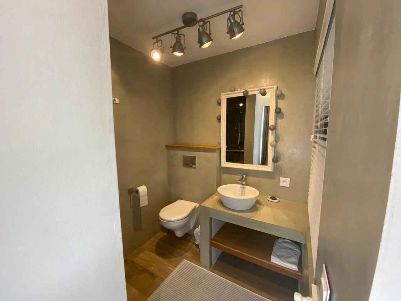 F81507ed08d9efb8f66eca90c20cf291 a996014e60 1280 original - Translation missing: en.helpers.application.image_tag.default_alt