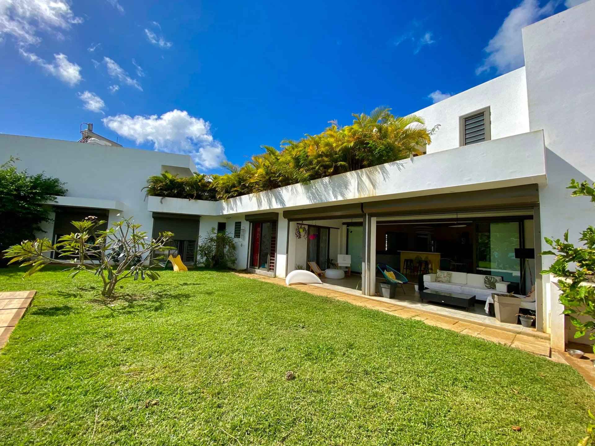 8f98c90af0bdec237a0a9812b5fa70dc 44940b8cac 1920 original - Translation missing: en.helpers.application.image_tag.default_alt