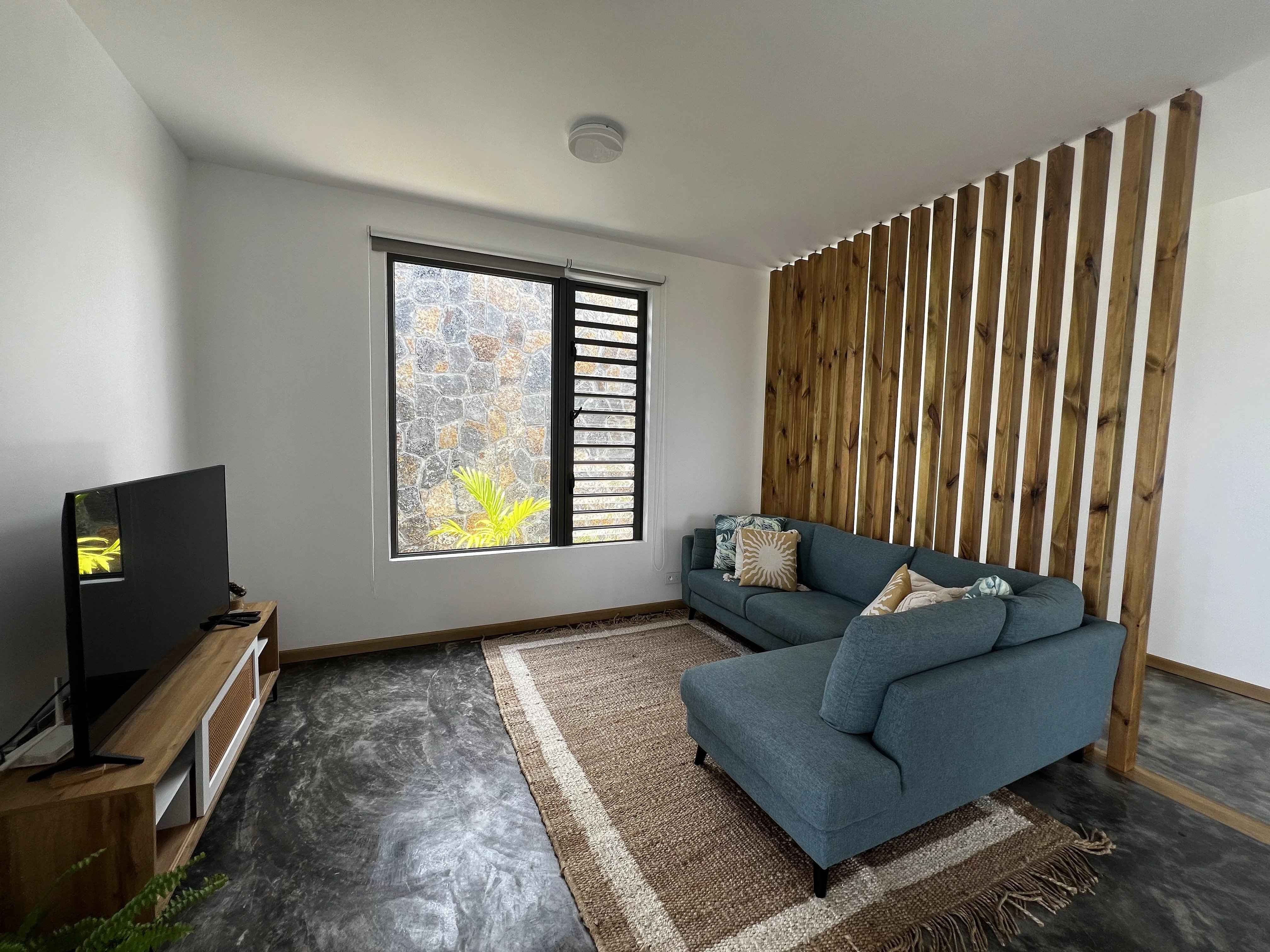 F5d2f9be42f344cce062821937fbe45c 019a295856 4032 original - Attribut alt par défaut.