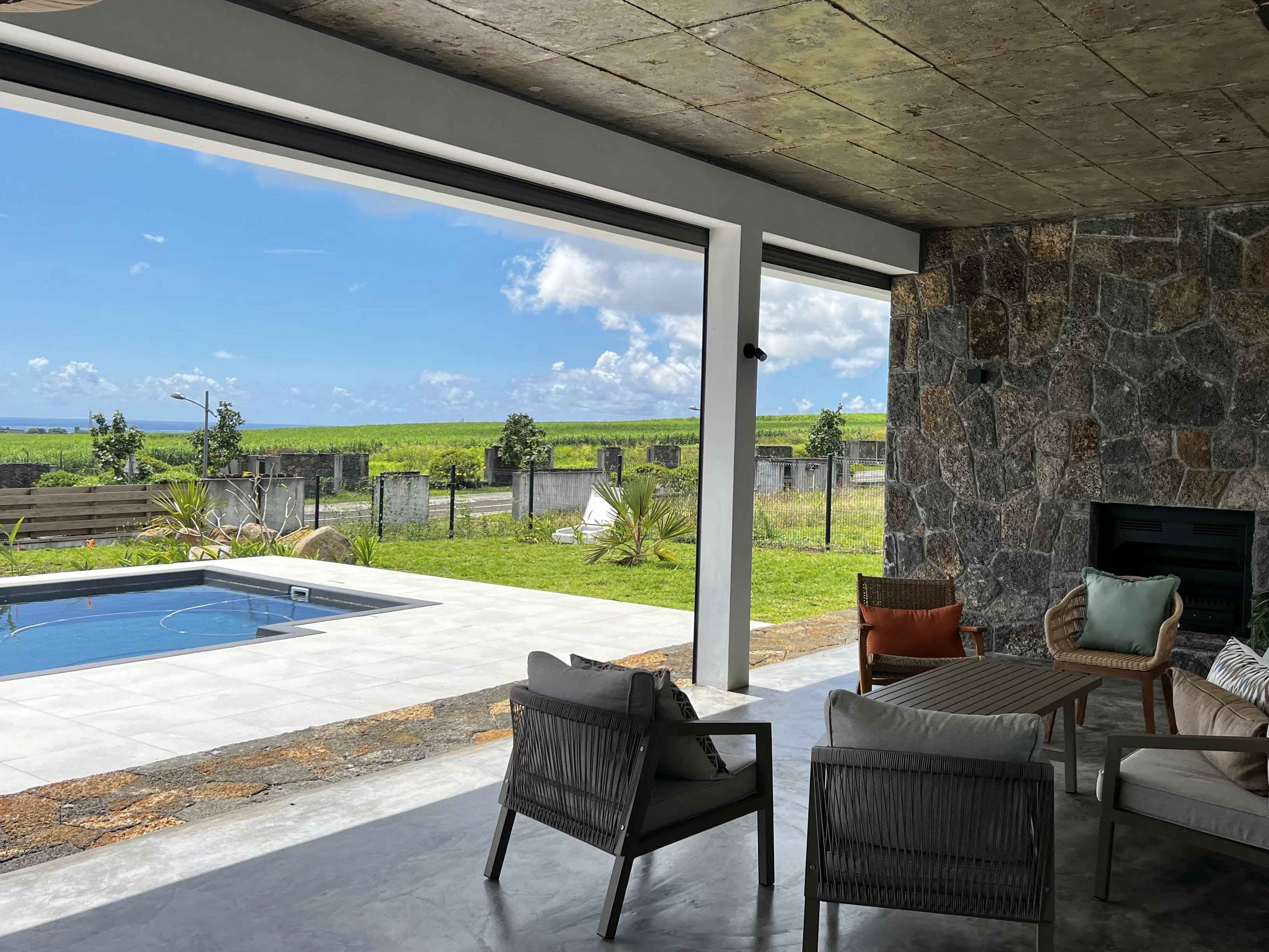 9e7c0a5936a567437819ef715d5fe322 0987130ef6 3264 original - Attribut alt par défaut.