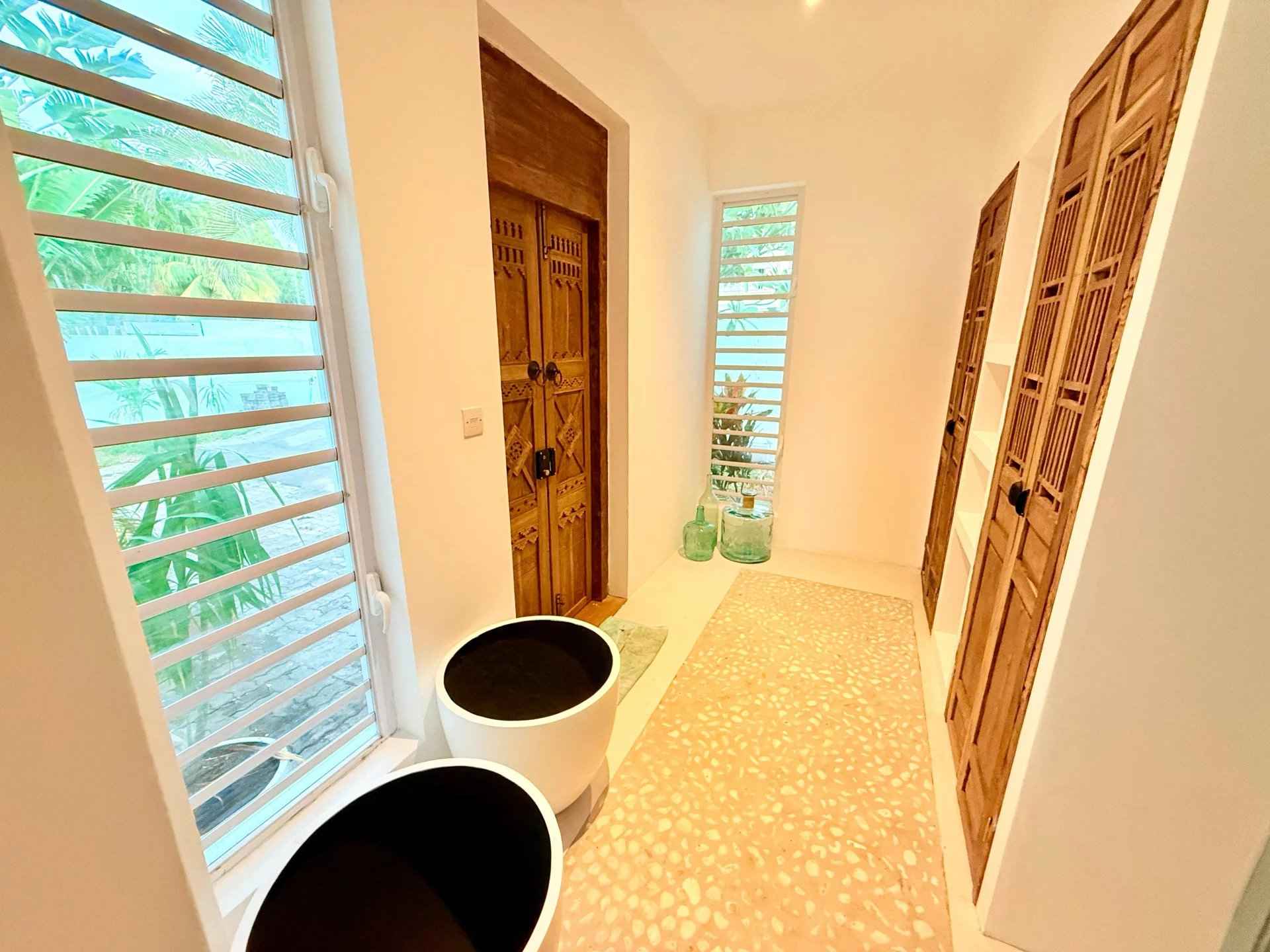 C82fe931fba5cb71444dd0b92f7d3d3c e87612cf78 1920 original - Attribut alt par défaut.