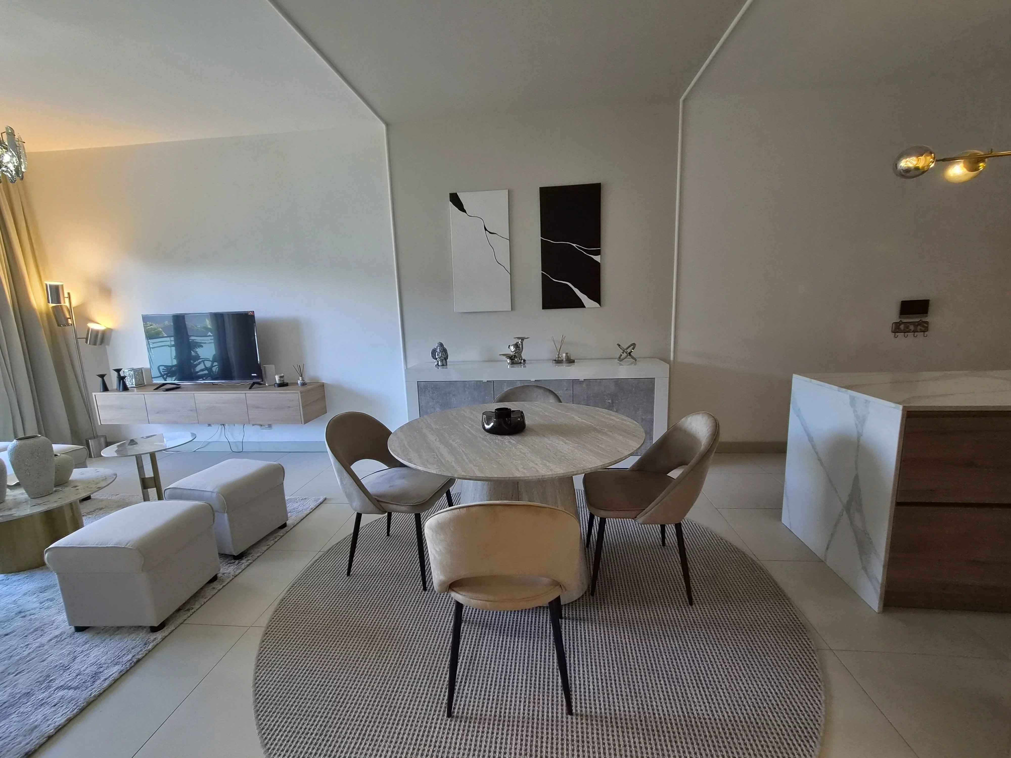 21f2d3cc7f294728dda1a69db8dac930 0d9b0ceec7 4000 original - Attribut alt par défaut.