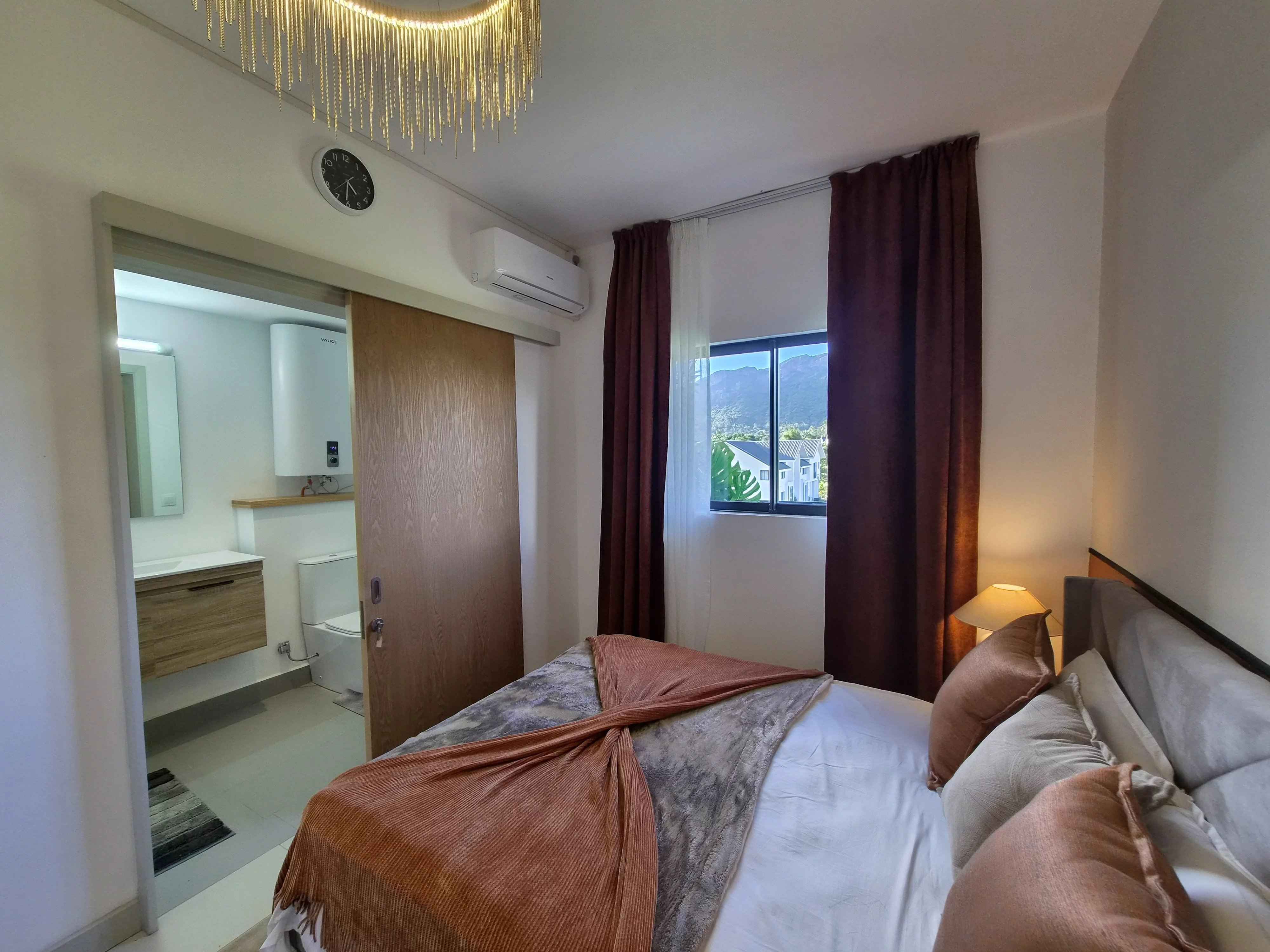 Efa5067a253816c8fd7a00caae95e4e7 e1b673a908 4000 original - Attribut alt par défaut.