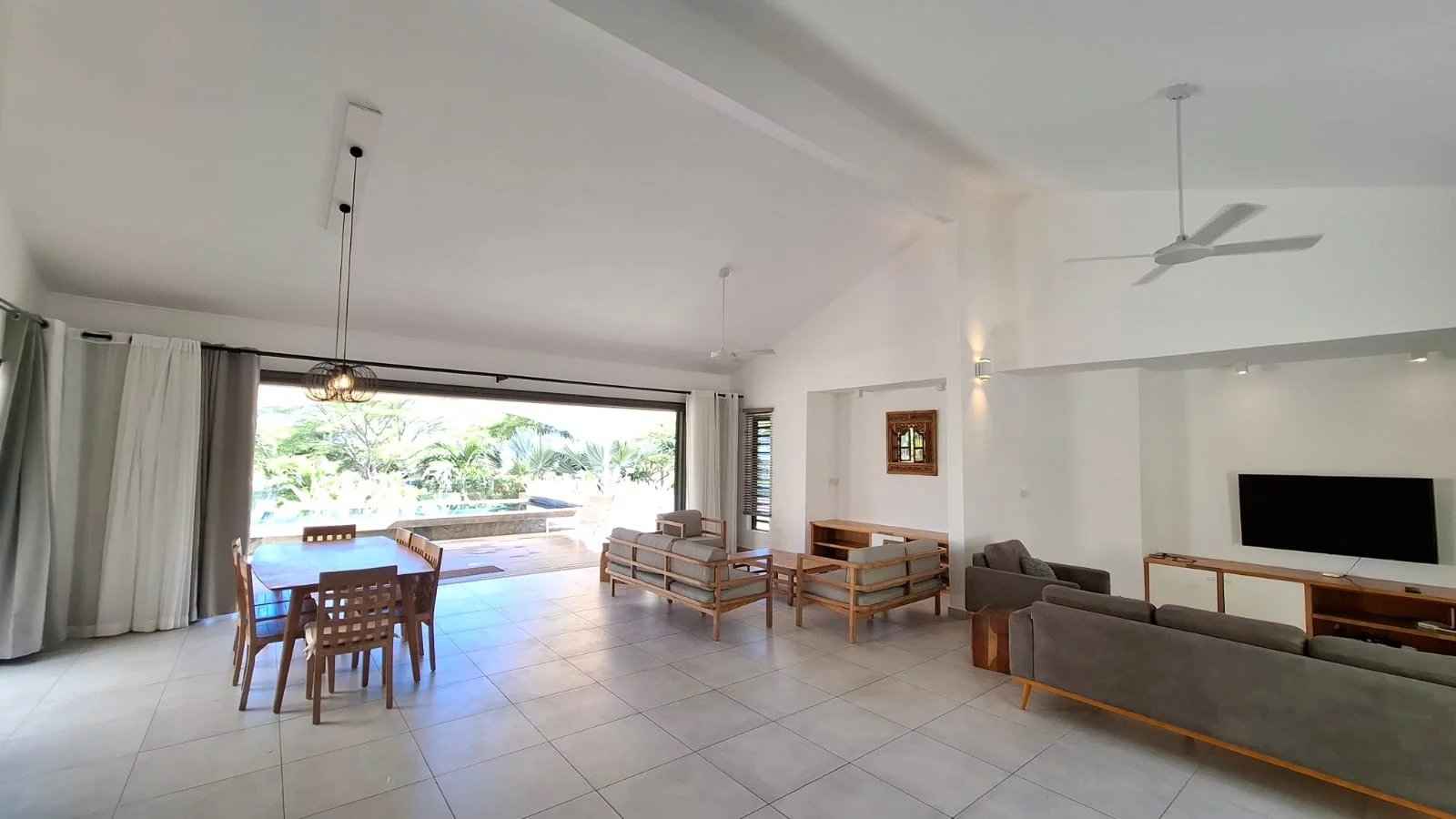 E00e69152e4512fe444fbe4dd2b1bc3e 571ab78930 1600 original - Attribut alt par défaut.