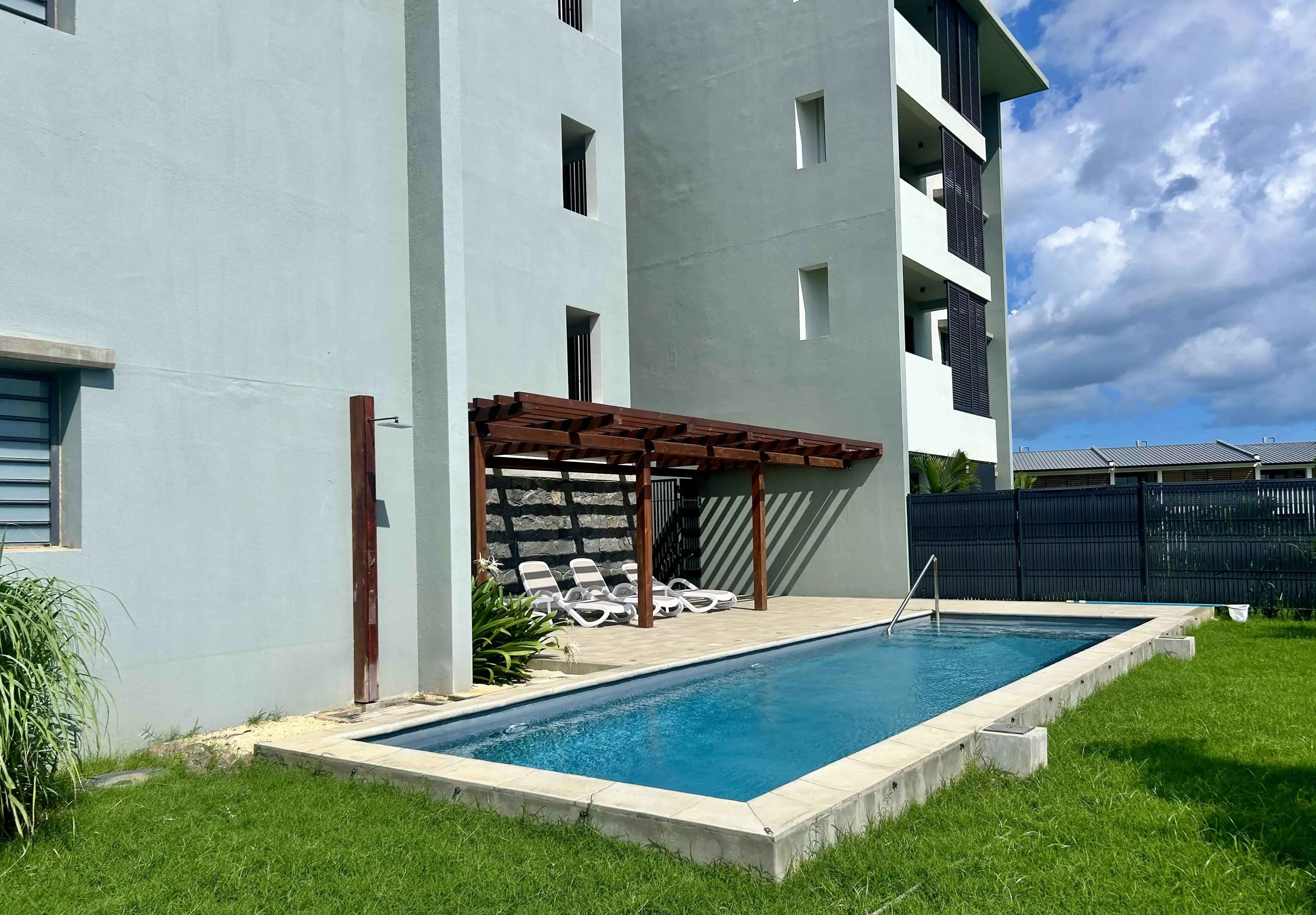 9e62c3162df7f5fb9cd0bd483e7f6753 fe49e8e6a3 4030 original - Translation missing: en.helpers.application.image_tag.default_alt