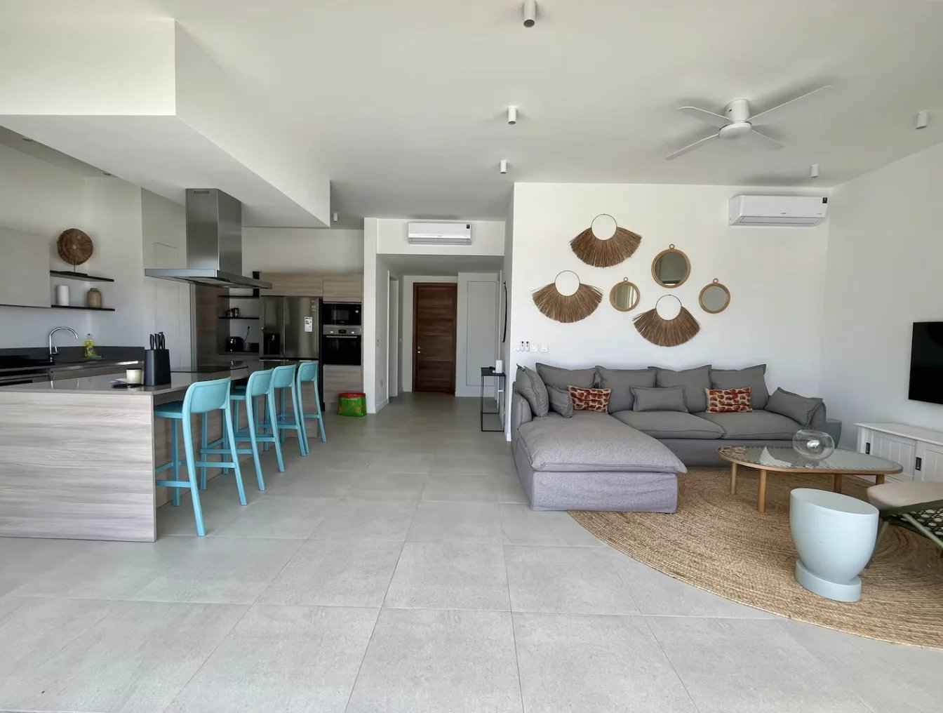 980b090aa78d32a2b9af79f63e5e53d7 f9d1d58f34 1344 original - Attribut alt par défaut.