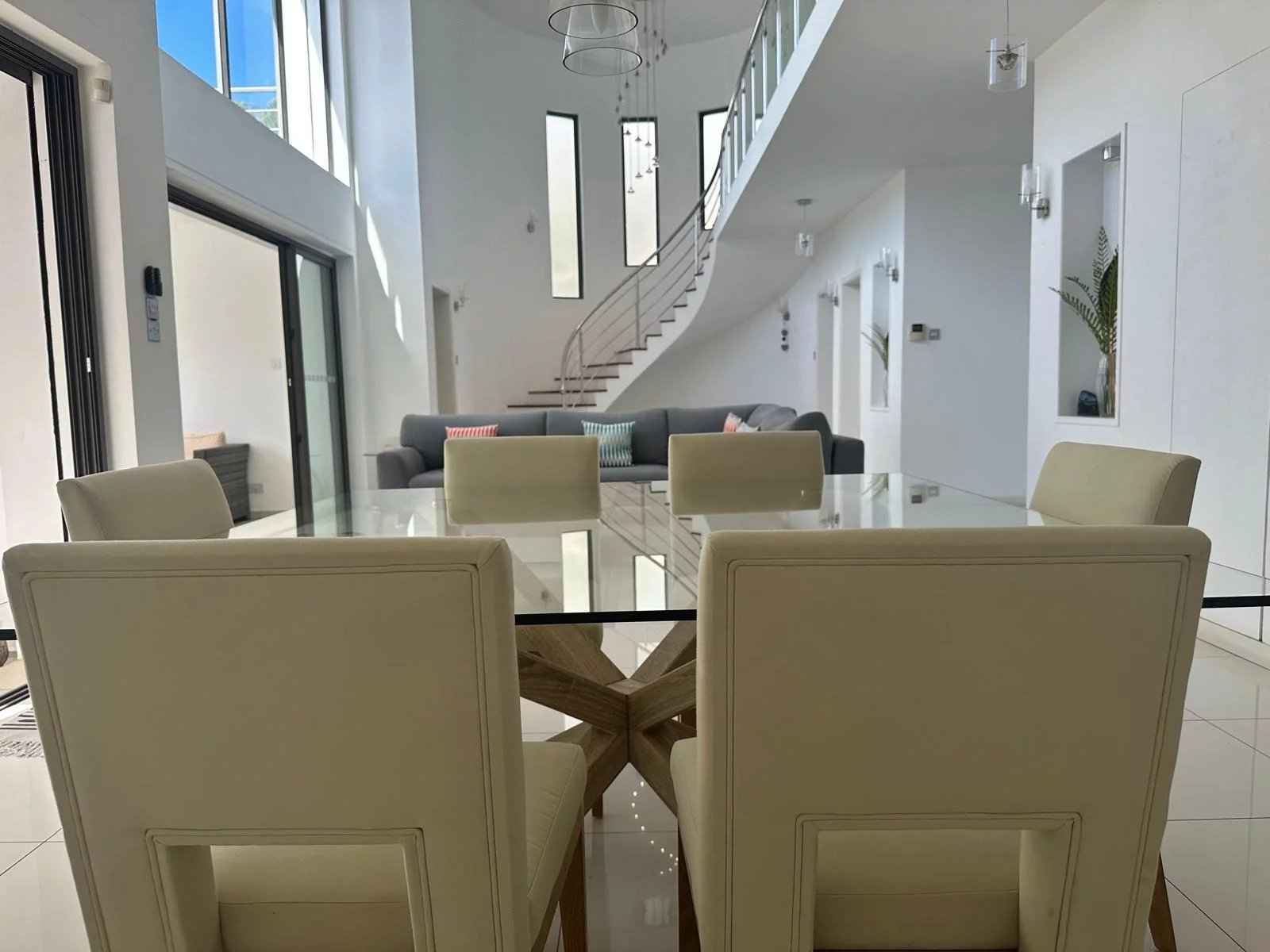 2fa82b3562c57b72a3b4dc738c339b85 af40db179f 1600 original - Attribut alt par défaut.