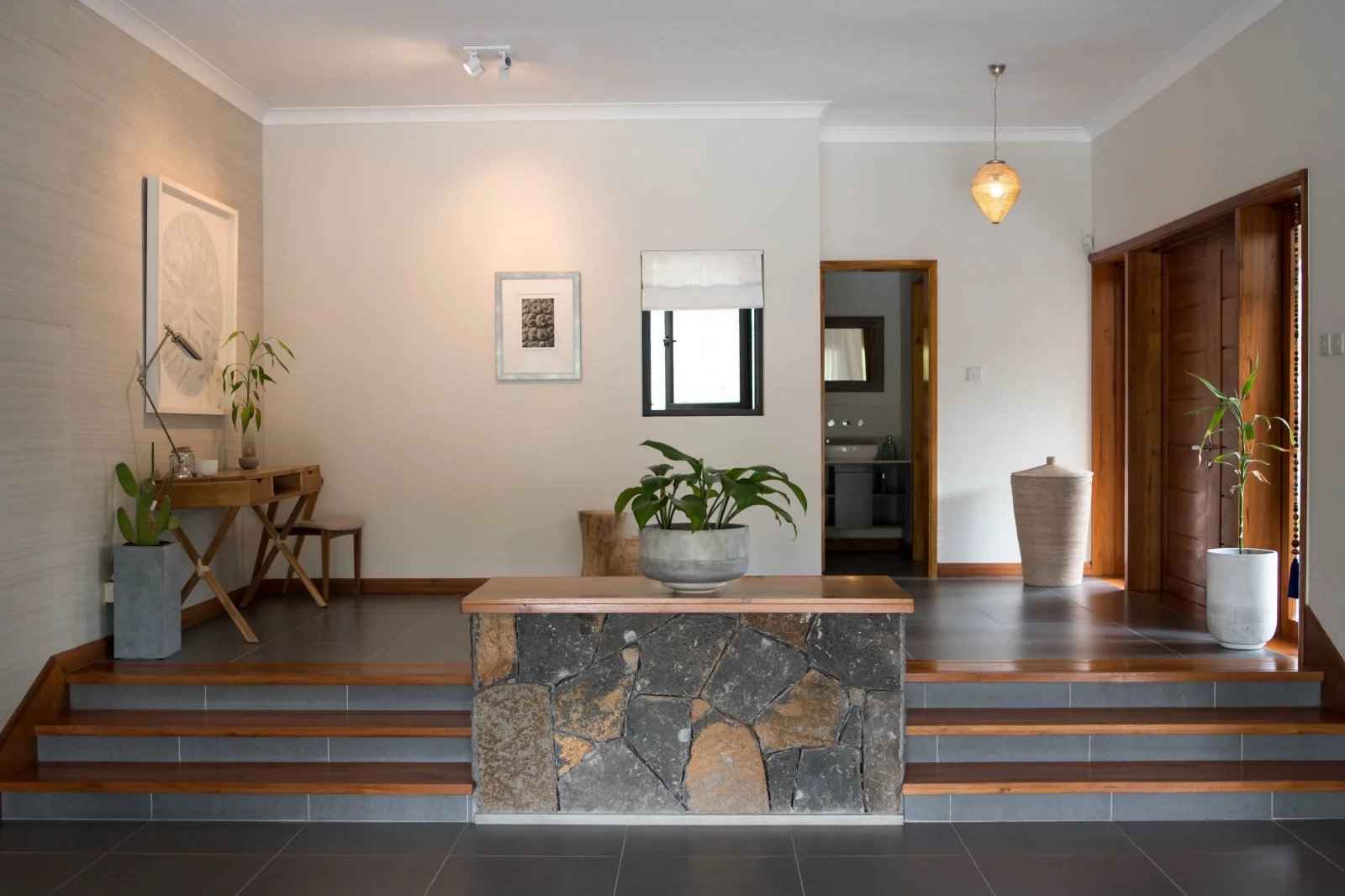 F1d9e16198663233973e8e9a102bb995 245a0b4d42 1600 original - Translation missing: en.helpers.application.image_tag.default_alt