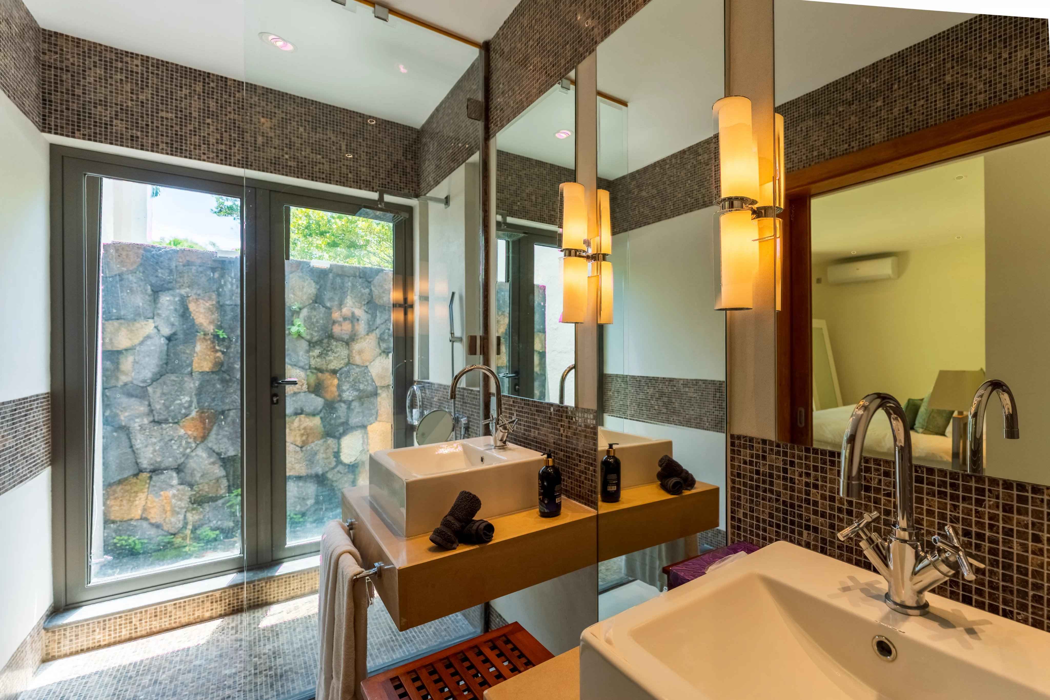 671886dd7a8436172183cab7fe65728b 8eca030126 4096 original - Attribut alt par défaut.