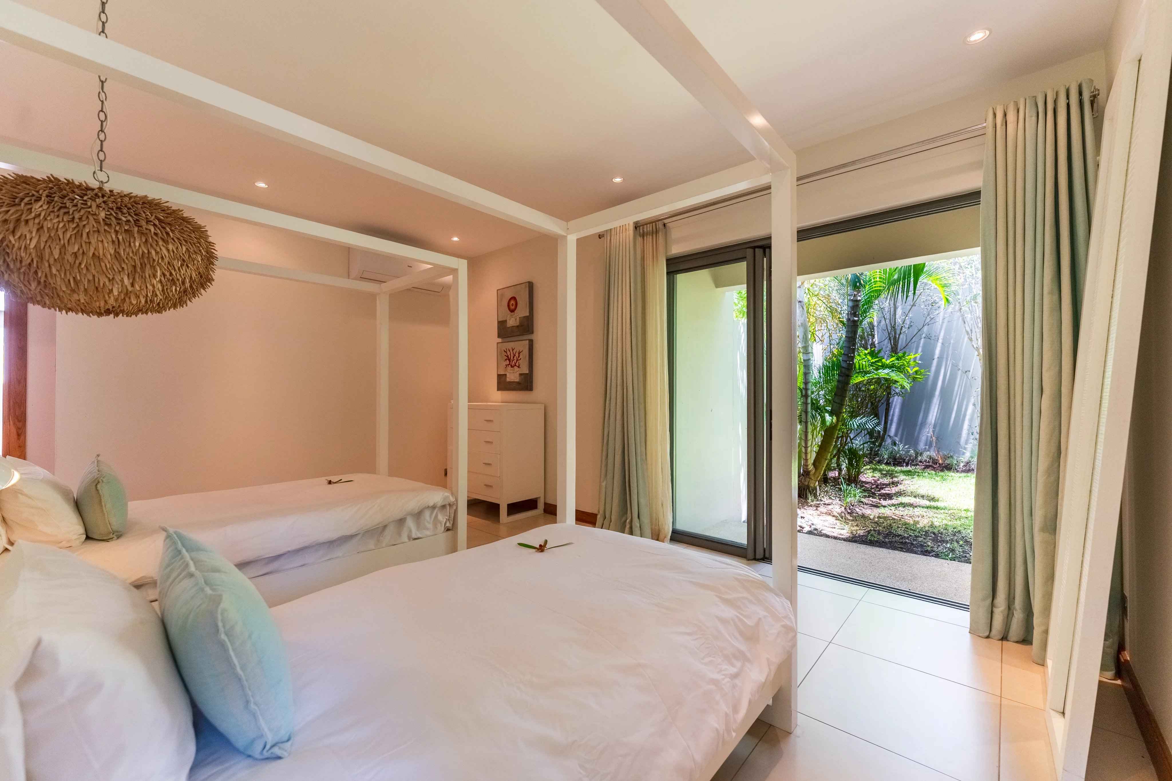 9c0ab350da5d3c168e948a022407843d caddd81133 4096 original - Attribut alt par défaut.