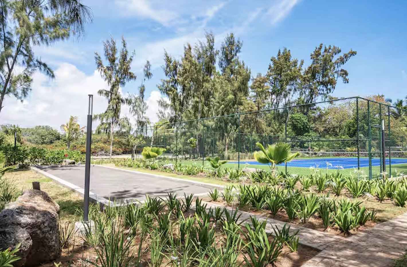 5fc3031ab4dd73ff6a5f536824ee5640 e15e97f8c6 1420 original - Attribut alt par défaut.