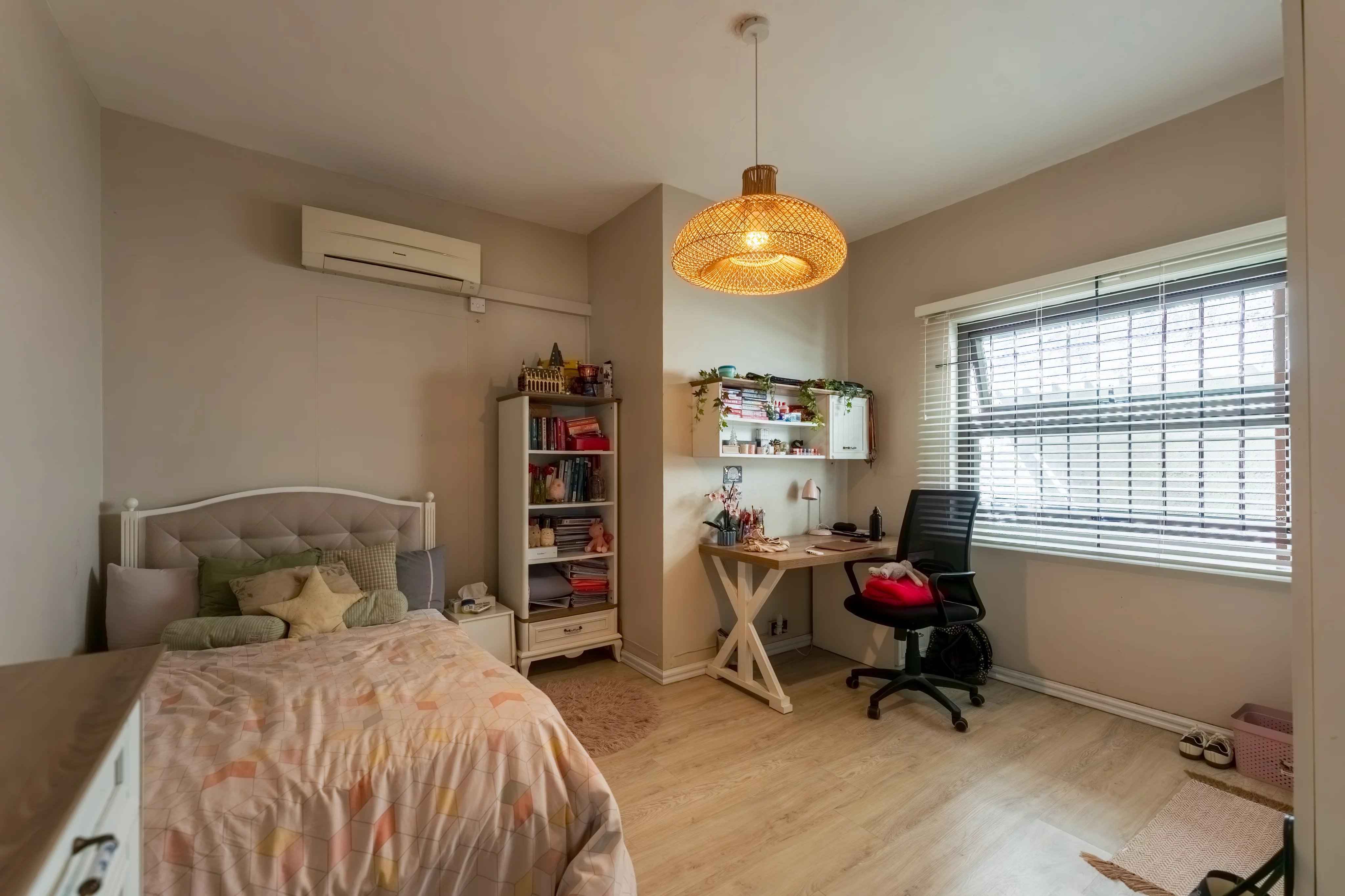 6b73639986f192bd2f959be4edcc9e4a 34438318be 4096 original - Attribut alt par défaut.