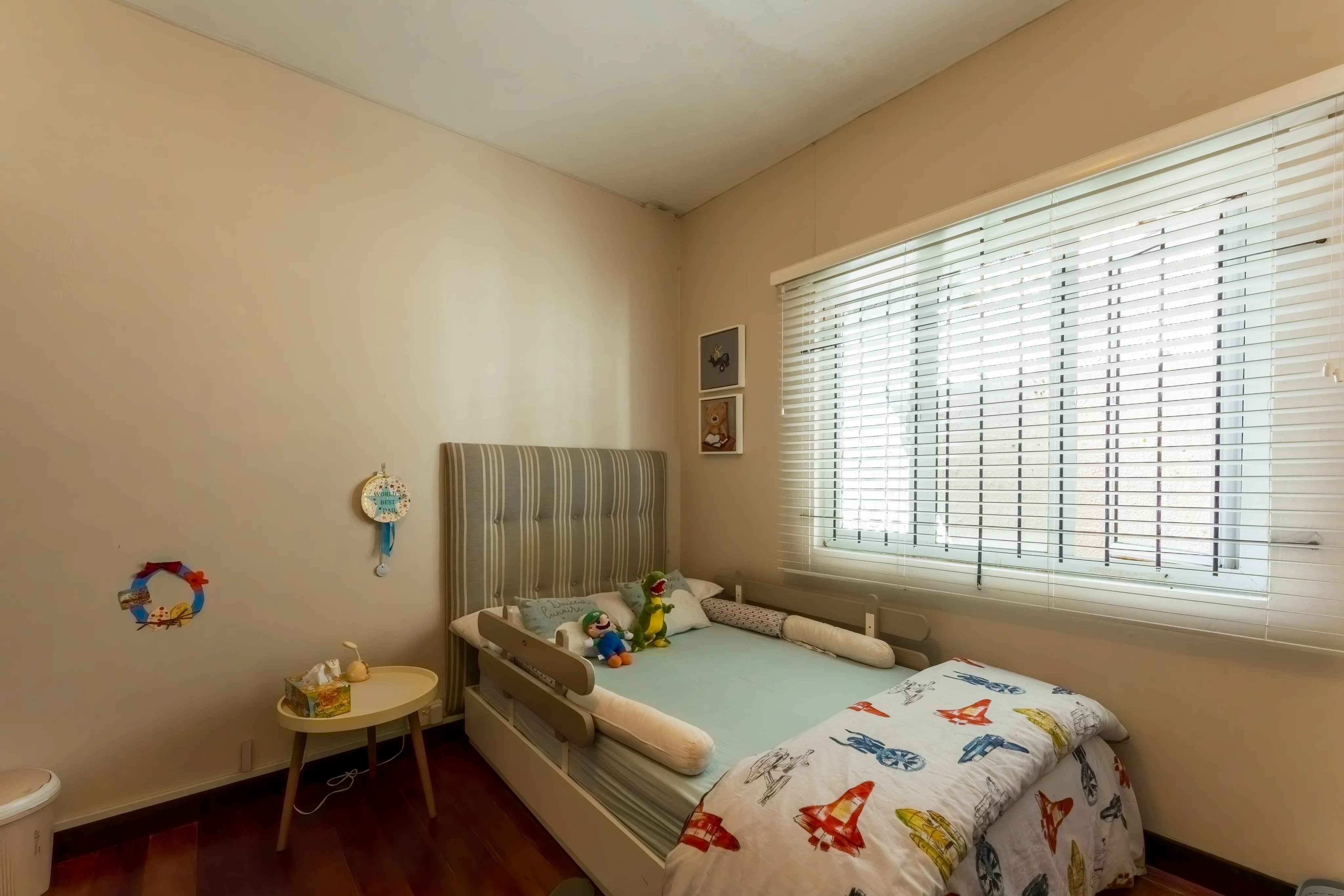 B77a5ad3d3dbd18a4ebfce83e8a7c0bb 143e9242f6 4096 original - Attribut alt par défaut.