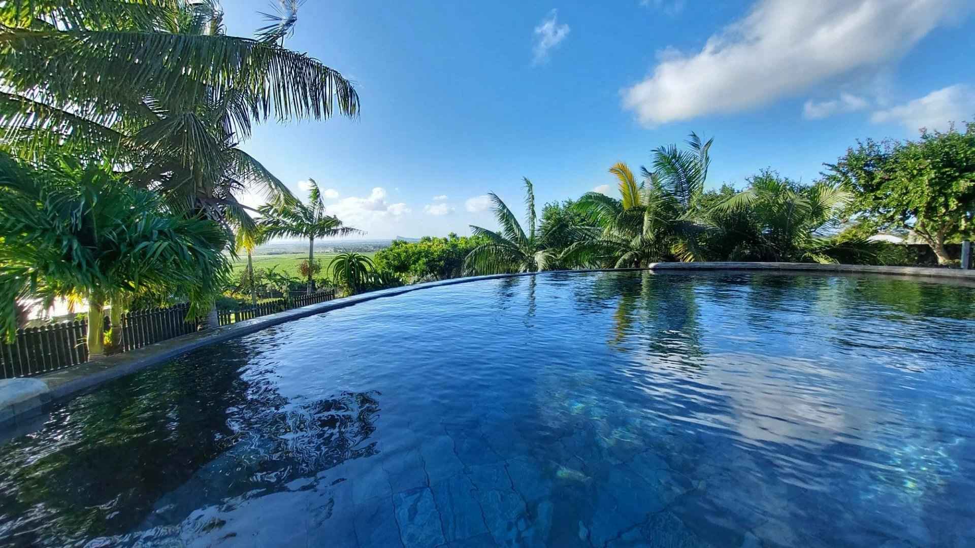 B9c75c04d2b3ed75c1f0472144b81ffd e455fcd348 1920 original - Attribut alt par défaut.