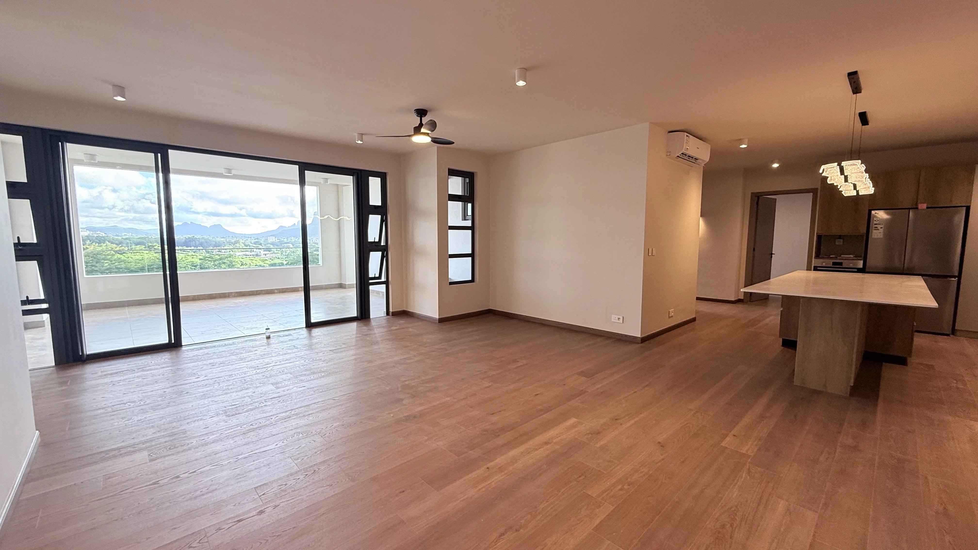 F83e91626f6511988a23b555e84166ec f2b3568979 4032 original - Translation missing: en.helpers.application.image_tag.default_alt