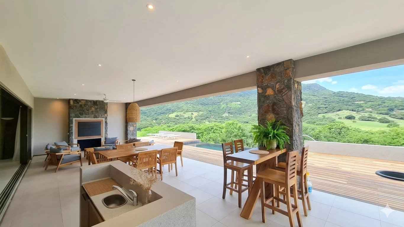 98333ce371f2ca0fbd590c5882c83da9 7c8c4feb80 1365 original - Attribut alt par défaut.