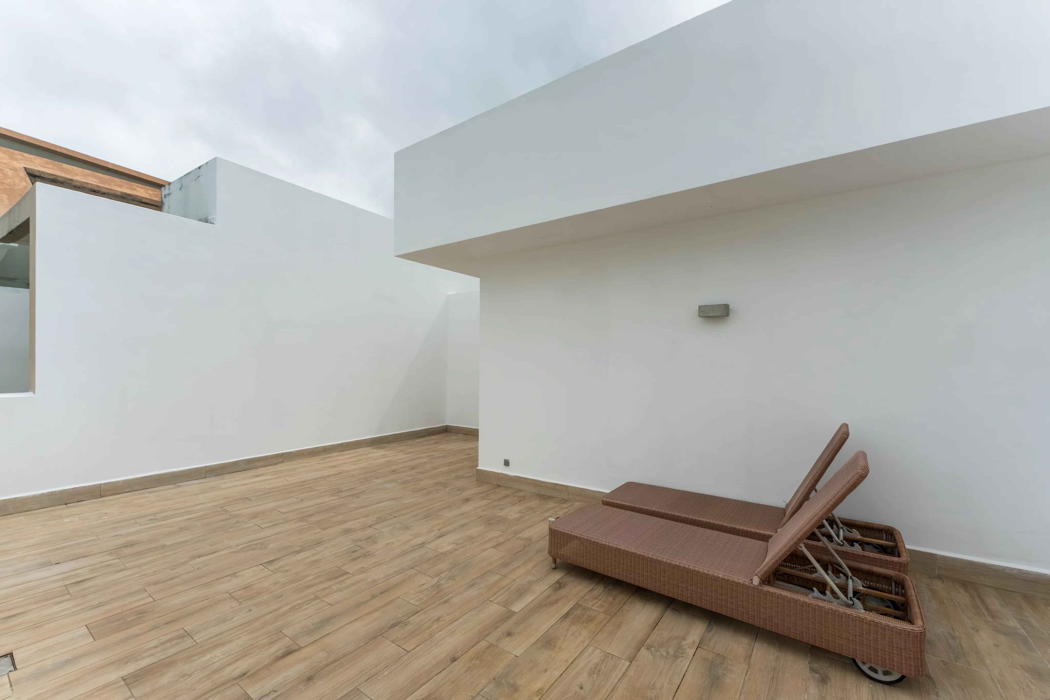 6bca78b6d17552659cb53cc1bcfc5a93 1d5898e04c 4096 original - Attribut alt par défaut.